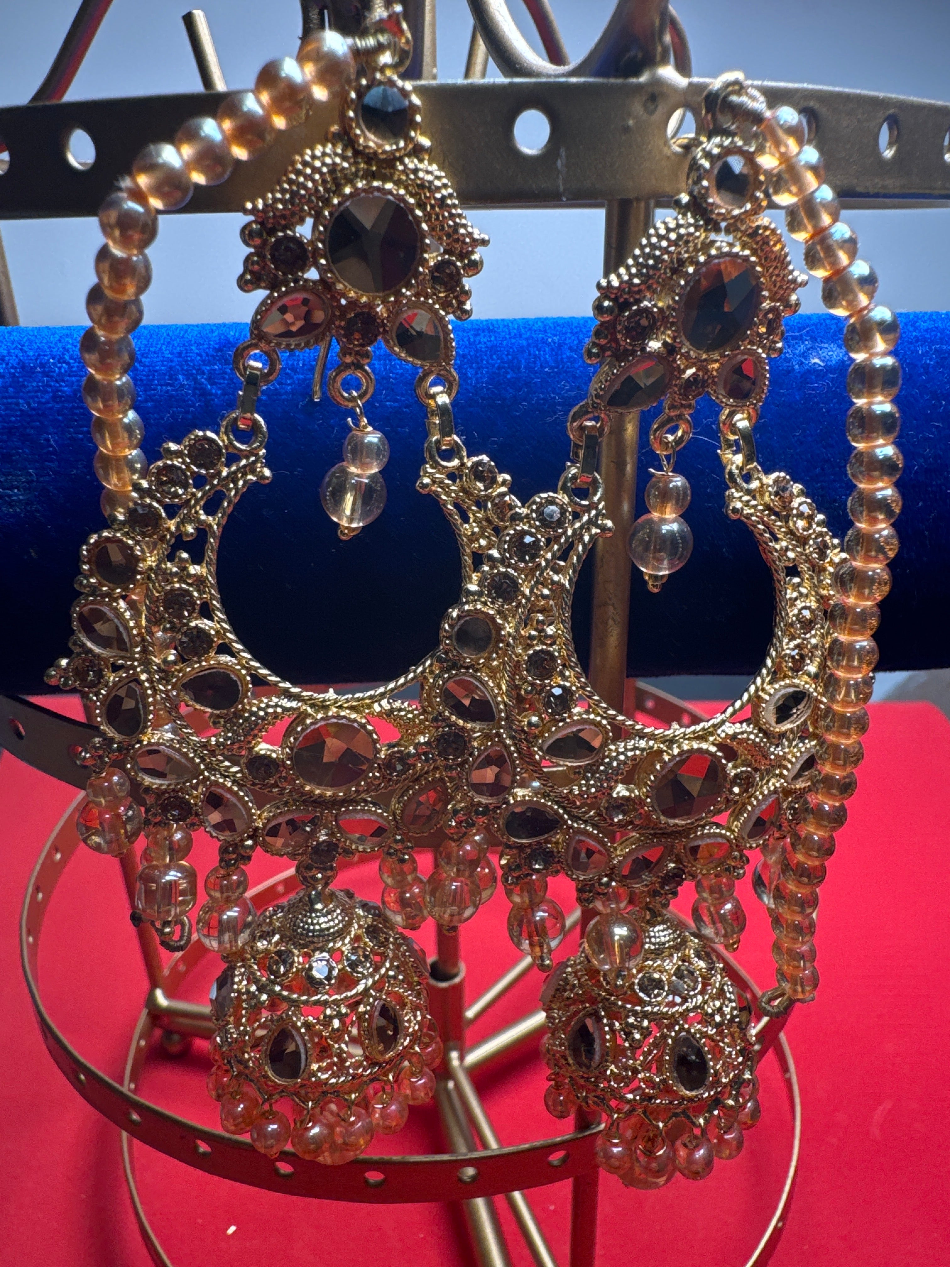Jumkay (Earring) with pink  colour pearls TBE 22