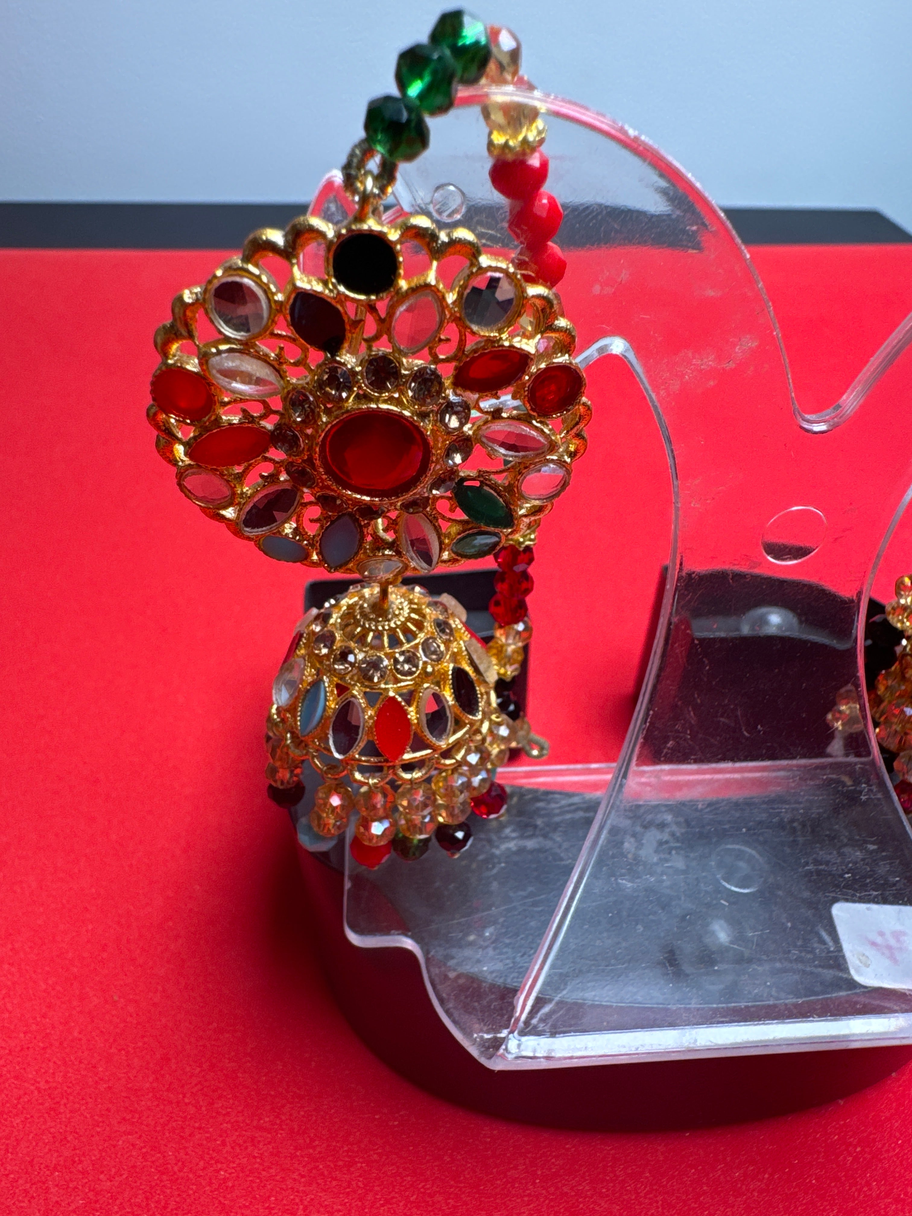 Jumkay  (Earings) in gold colour with pearls - TBE 11