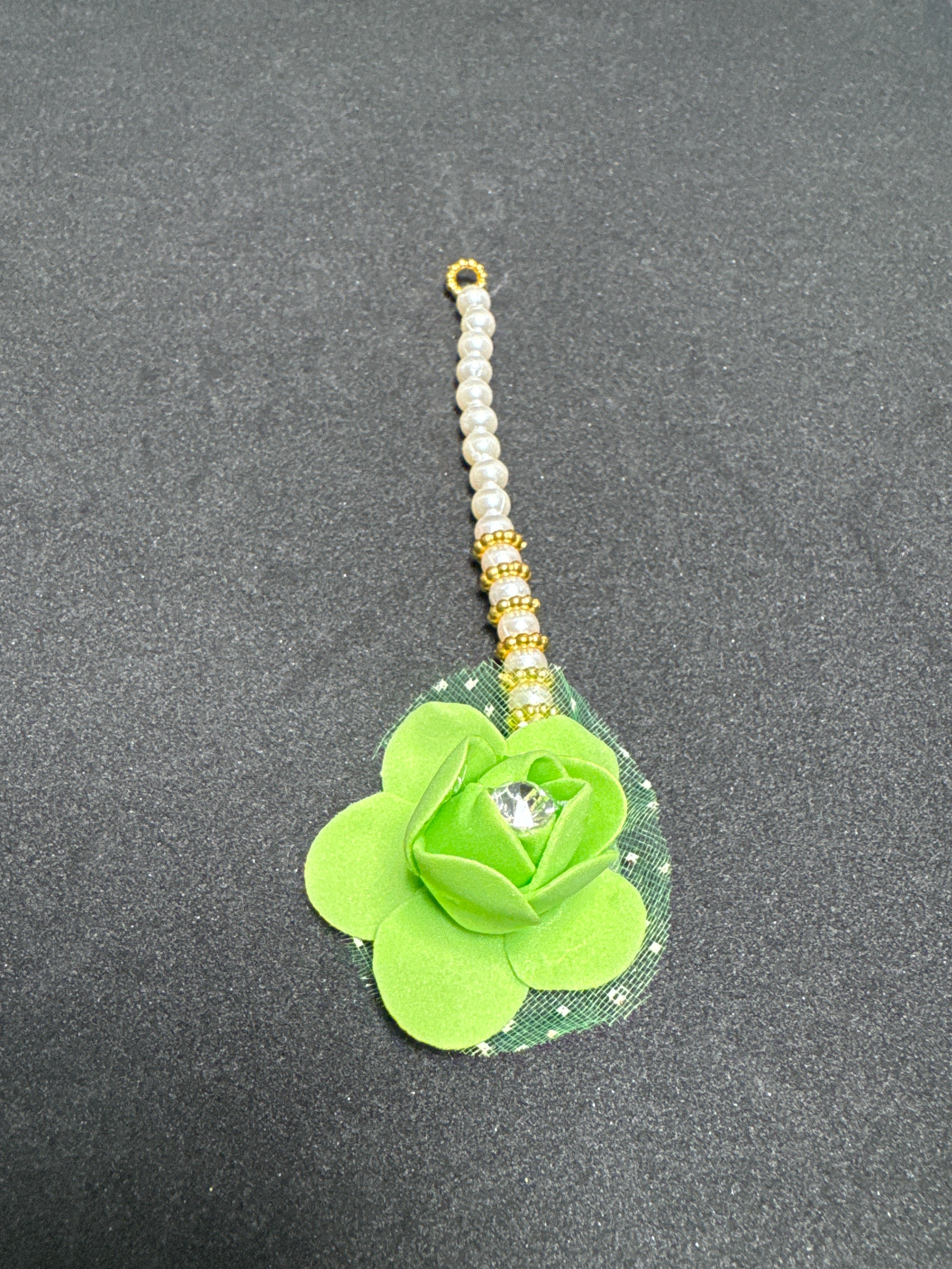 Light Green Flower Bindi for Bride & Bridegroom - Elegant Traditional Accessory with Decorative Element for Special Occasions