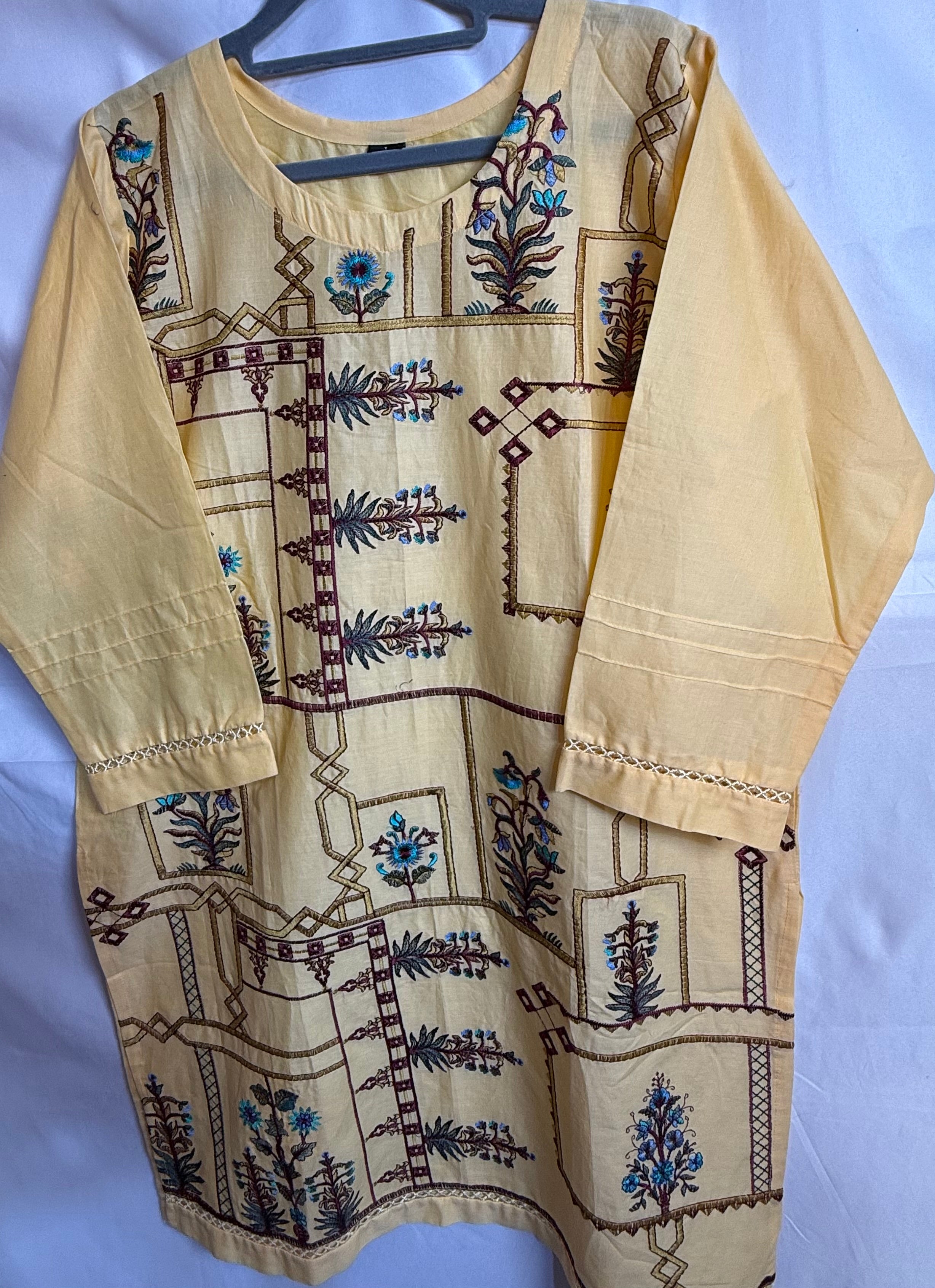 Ladies Cotton Kurta With Embroidery
