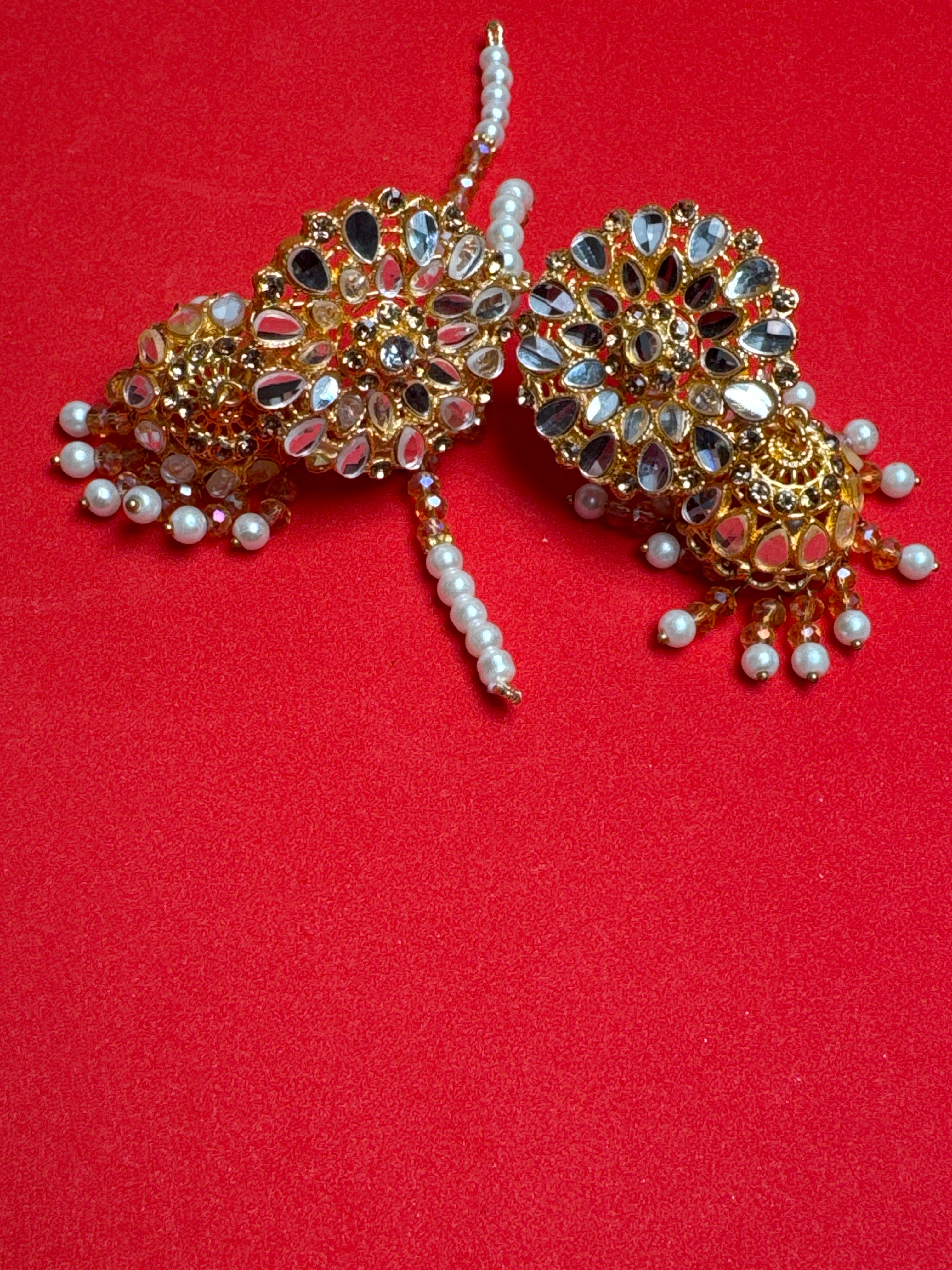 Jumkay (Earring) with white pearls TBE 19