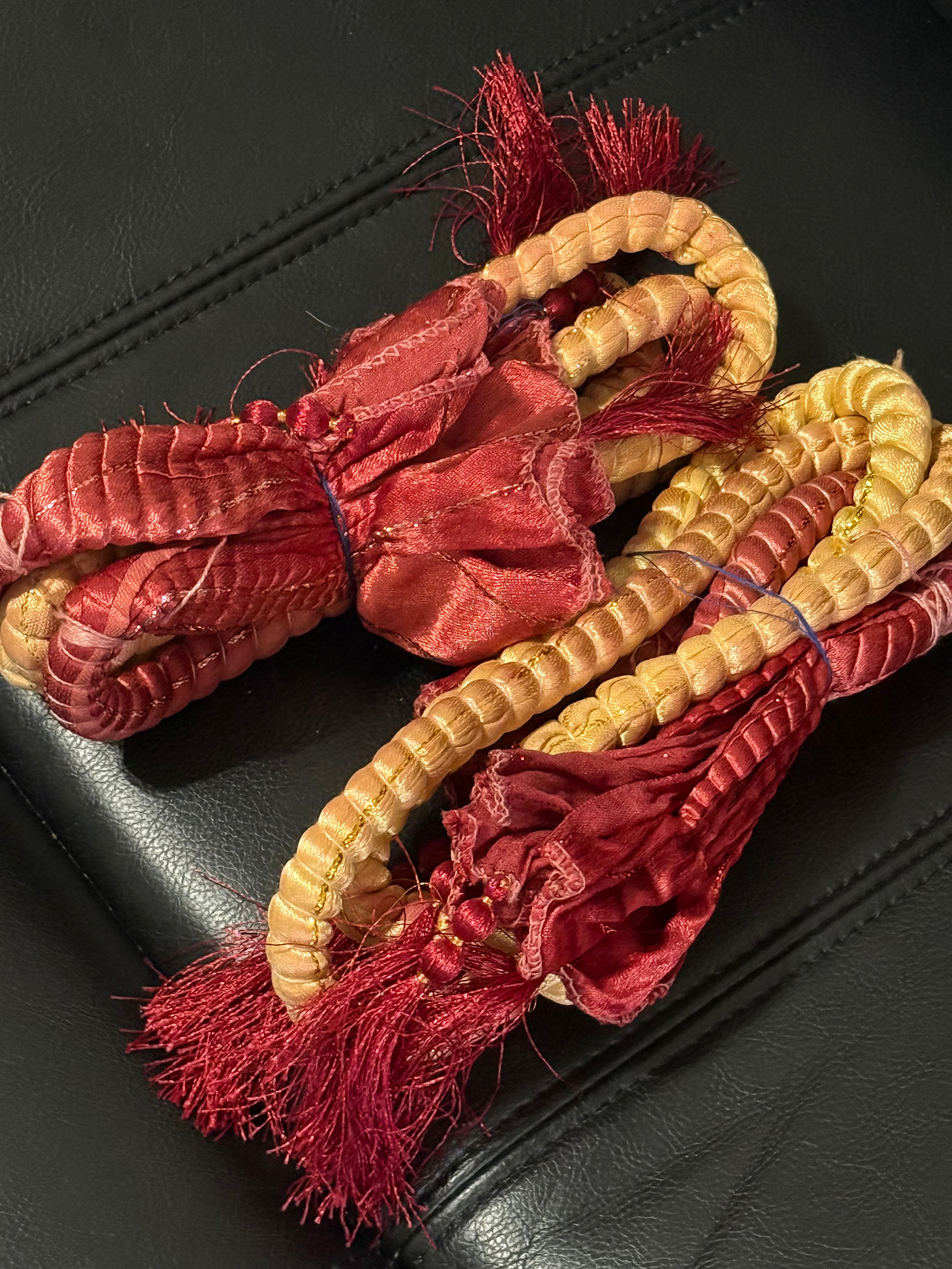 Mehndi Dupatta (In Luxurious Chunri) For The Lads In Cream And Maroon Colours With Tussles