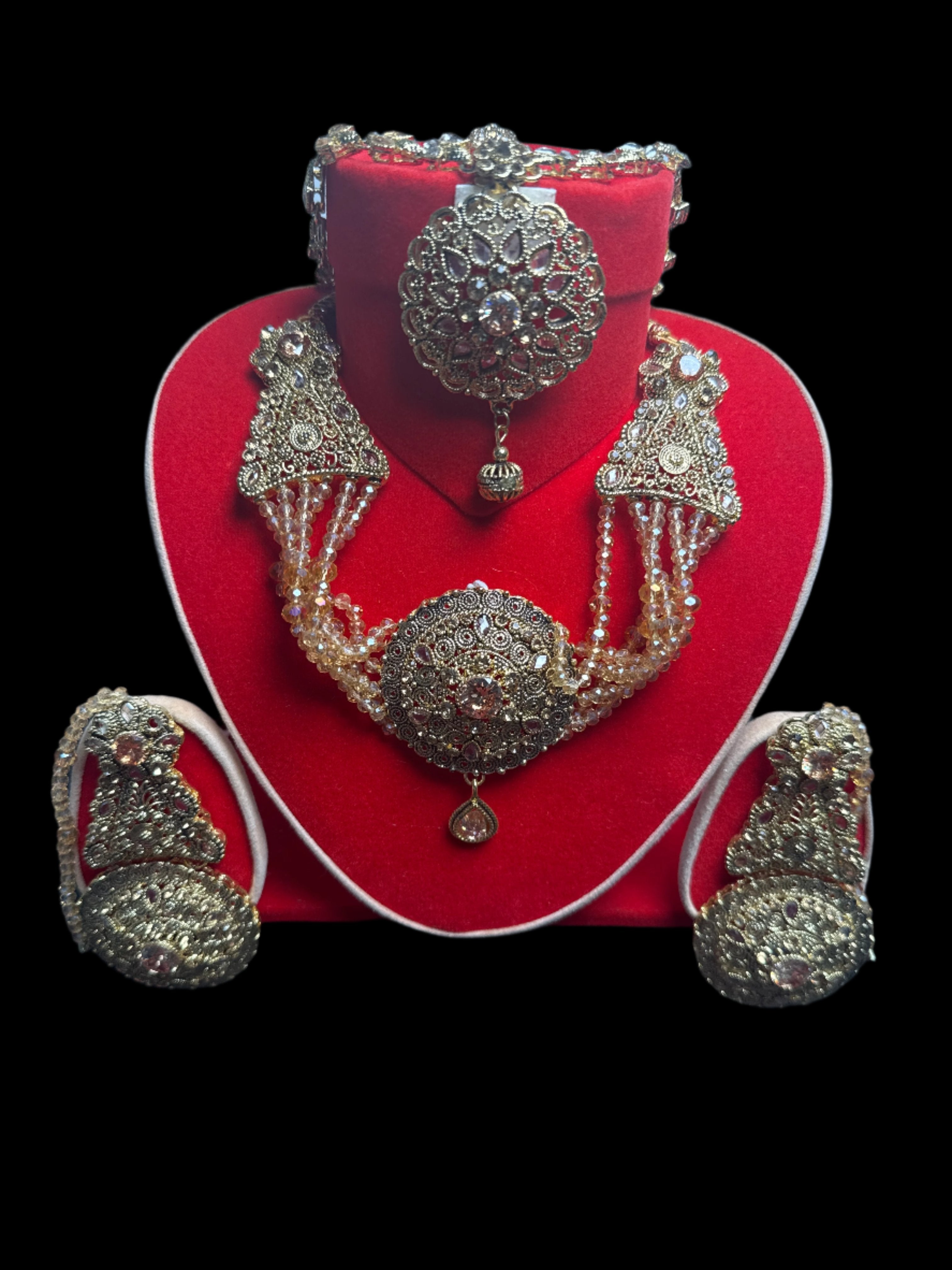 Gold colour Jewellery set with necklace, earrings and Matha Pitti with bronze & gold pearls -KS10