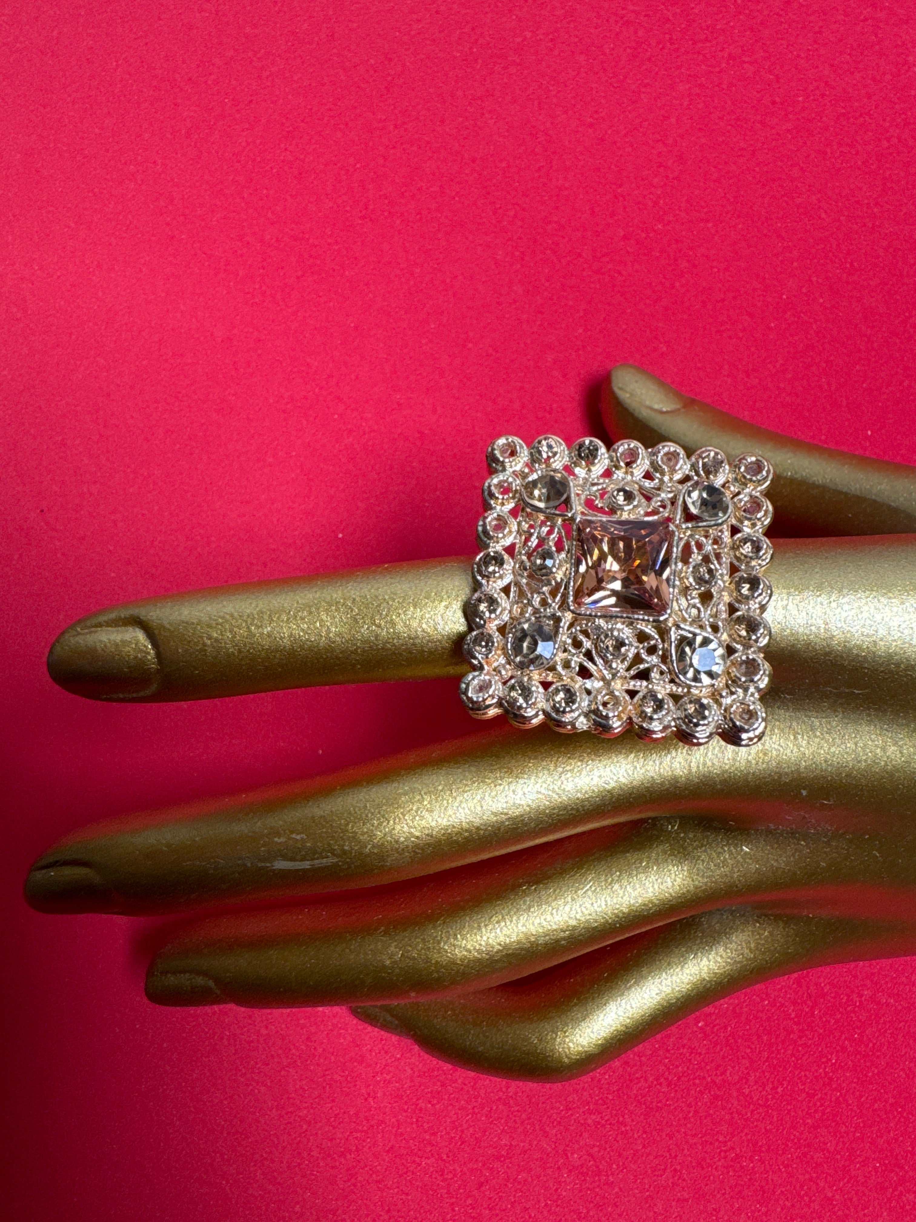 Dimond shape Gold ring