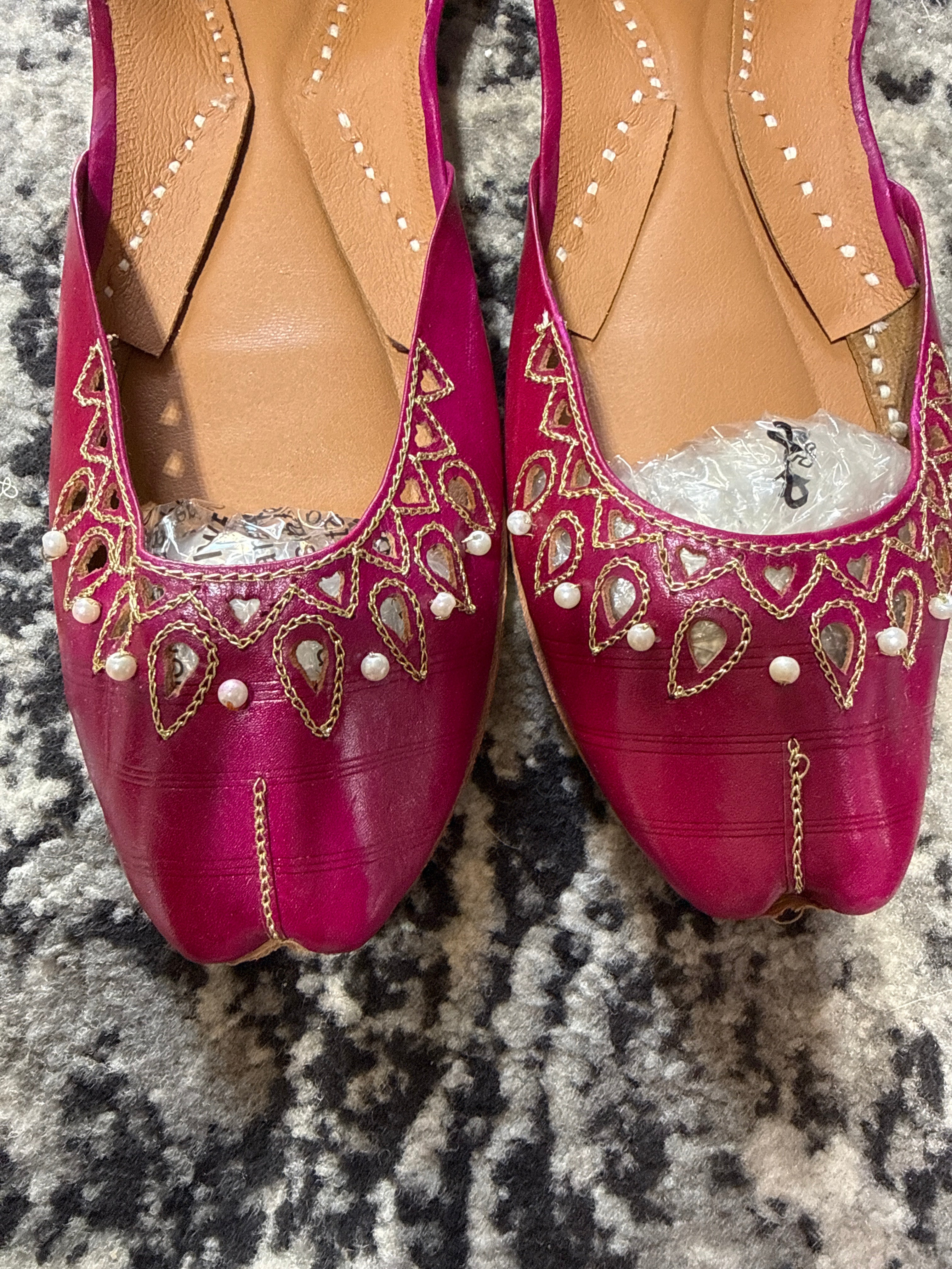 Hot pink 2 leather Khussa- Areeba's Couture