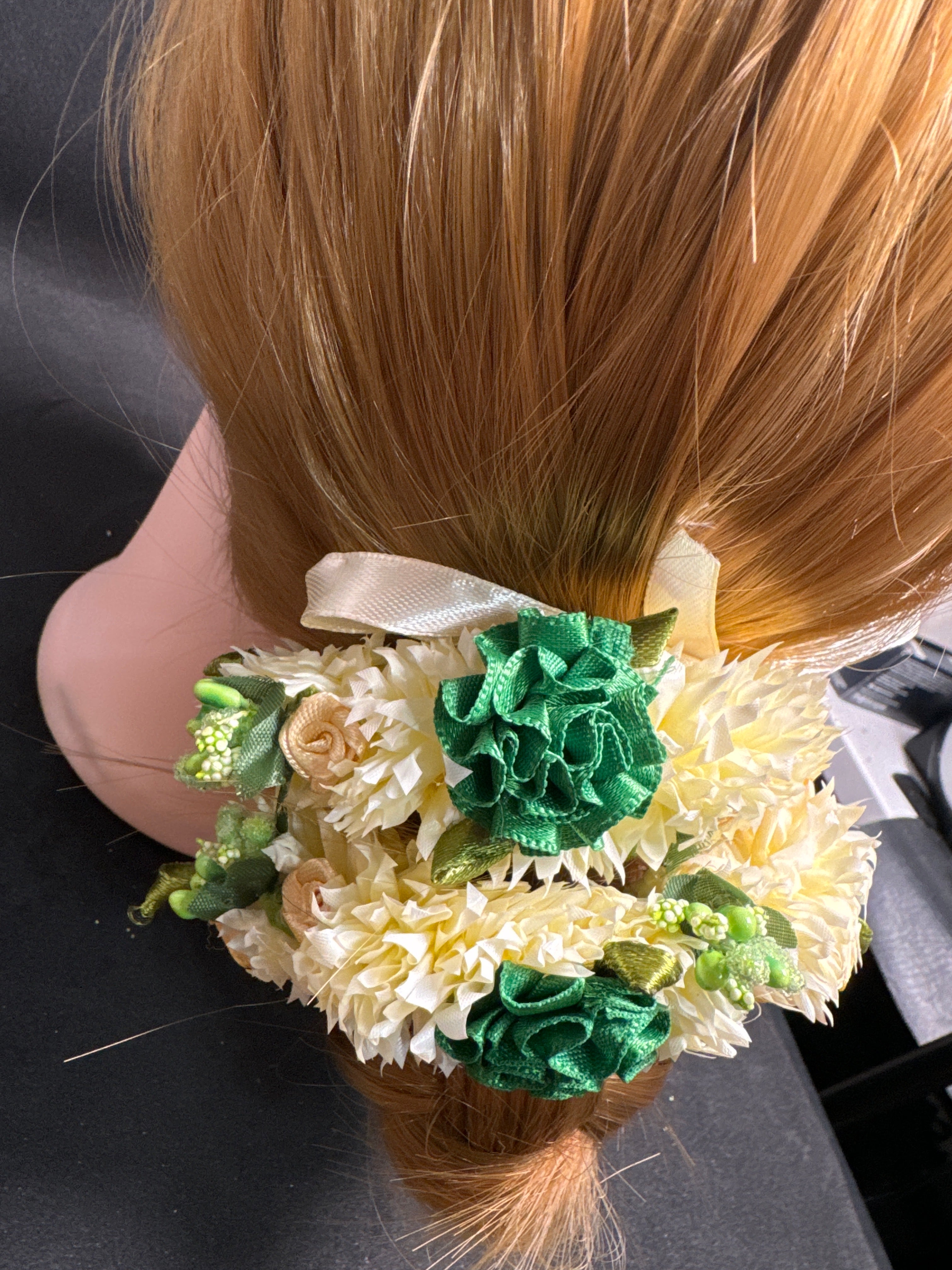 Hair Bun Flower Jewellery in White and Green Elegant Floral Accessory for Stylish Updos