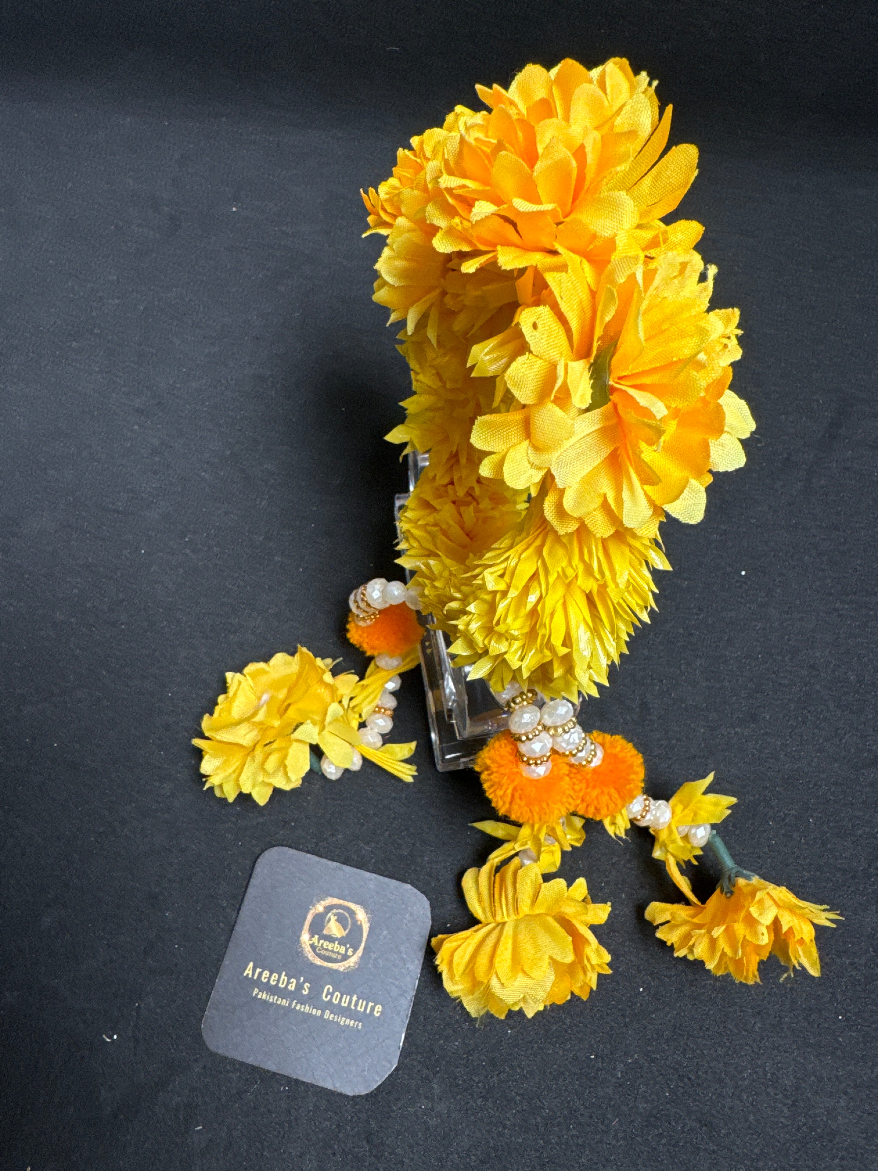 Flower Gajra for Mehndi /haldi in Yellow.