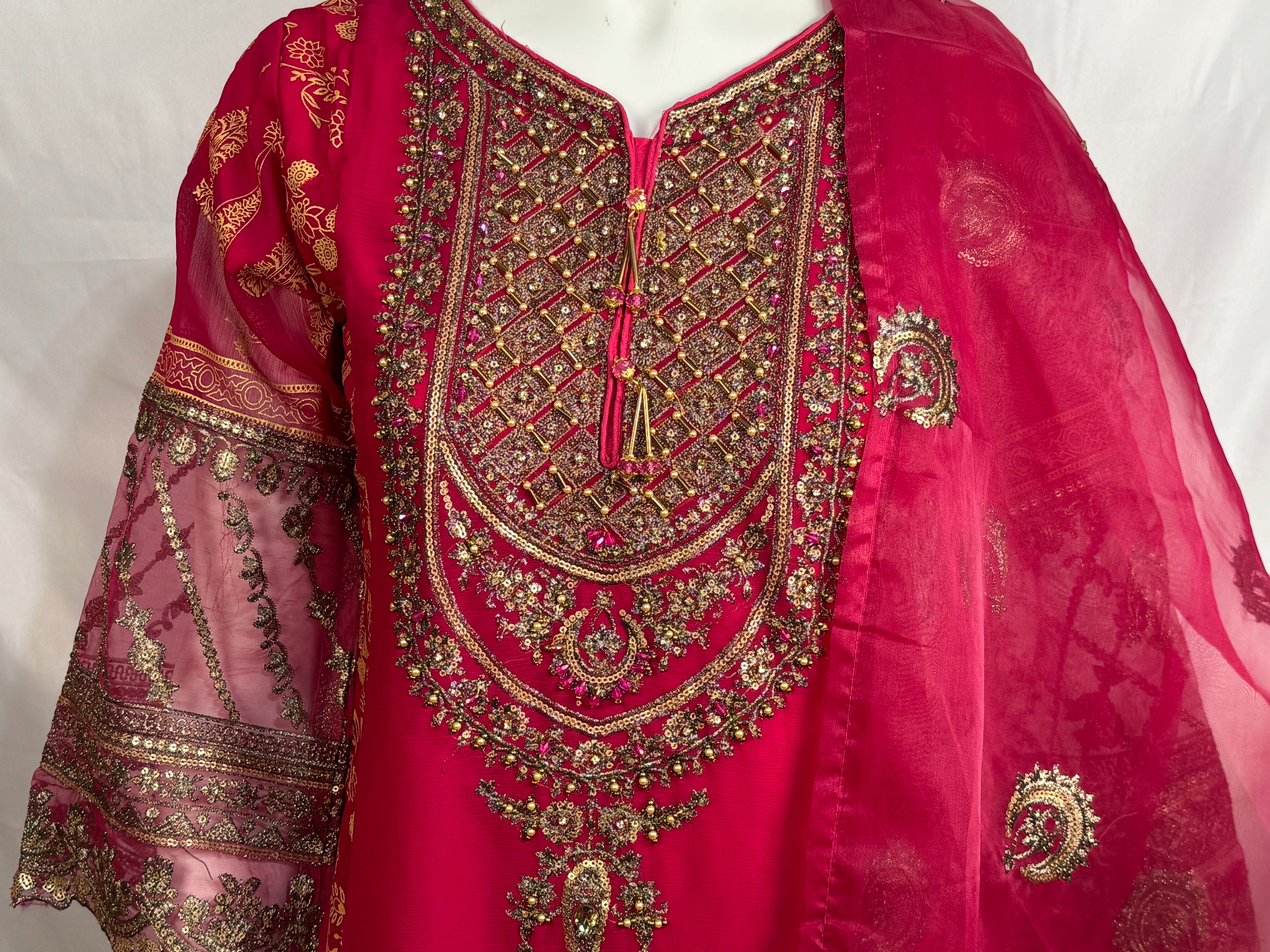 Ladies 3 Pcs Shocking Pinl Garara Set With Embroidery Chiffon Shirt Silk Cotton Garara Organza Dupatta Lgs-1