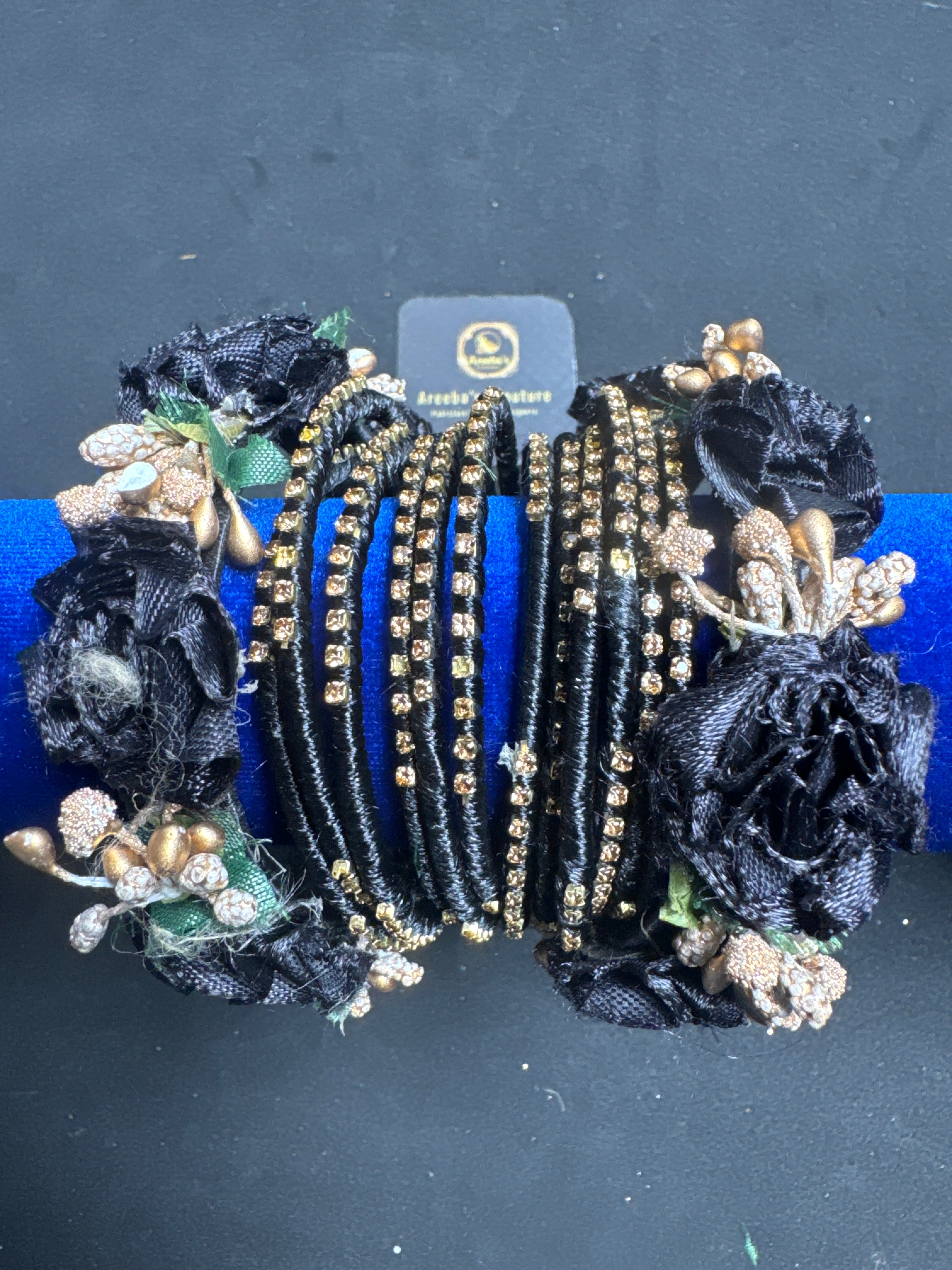 Back and gold flower bangles BF6