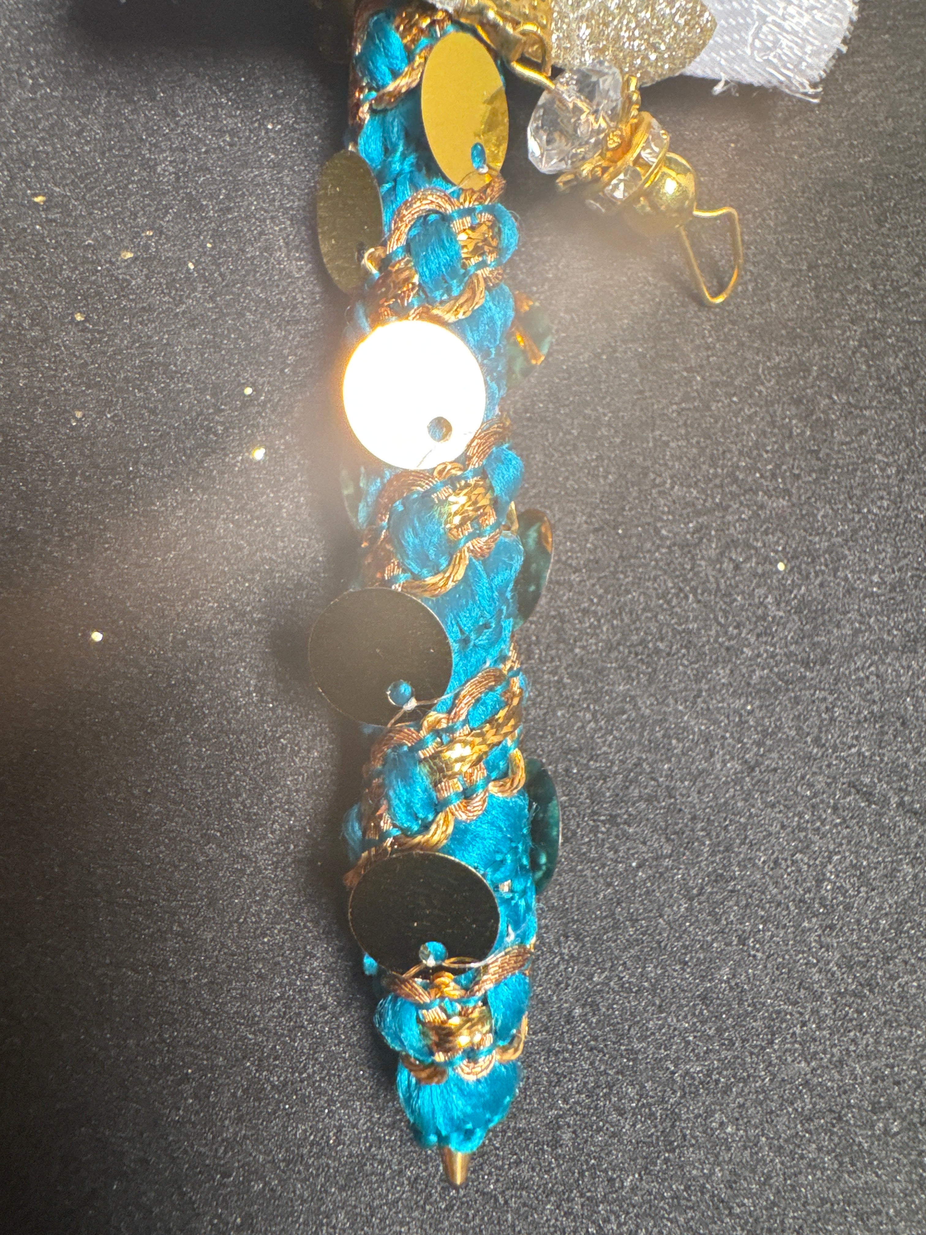 Bridal Nikah Pen D31 - Decorated Pen for Brides to Sign Nikah Documents Matching Bridal Attire with Peacock Feather and Beads