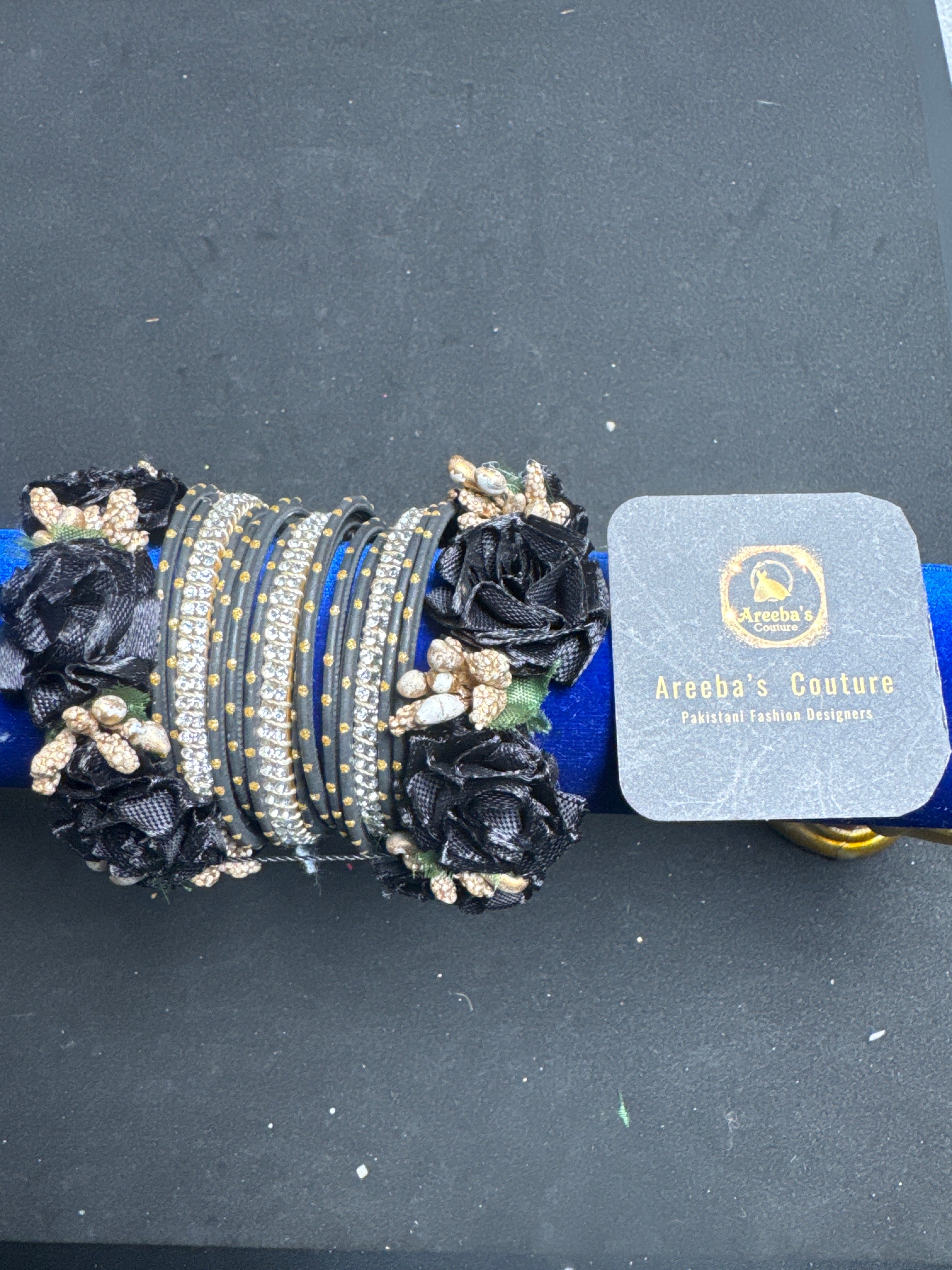 Black and gold girls bangles FB10