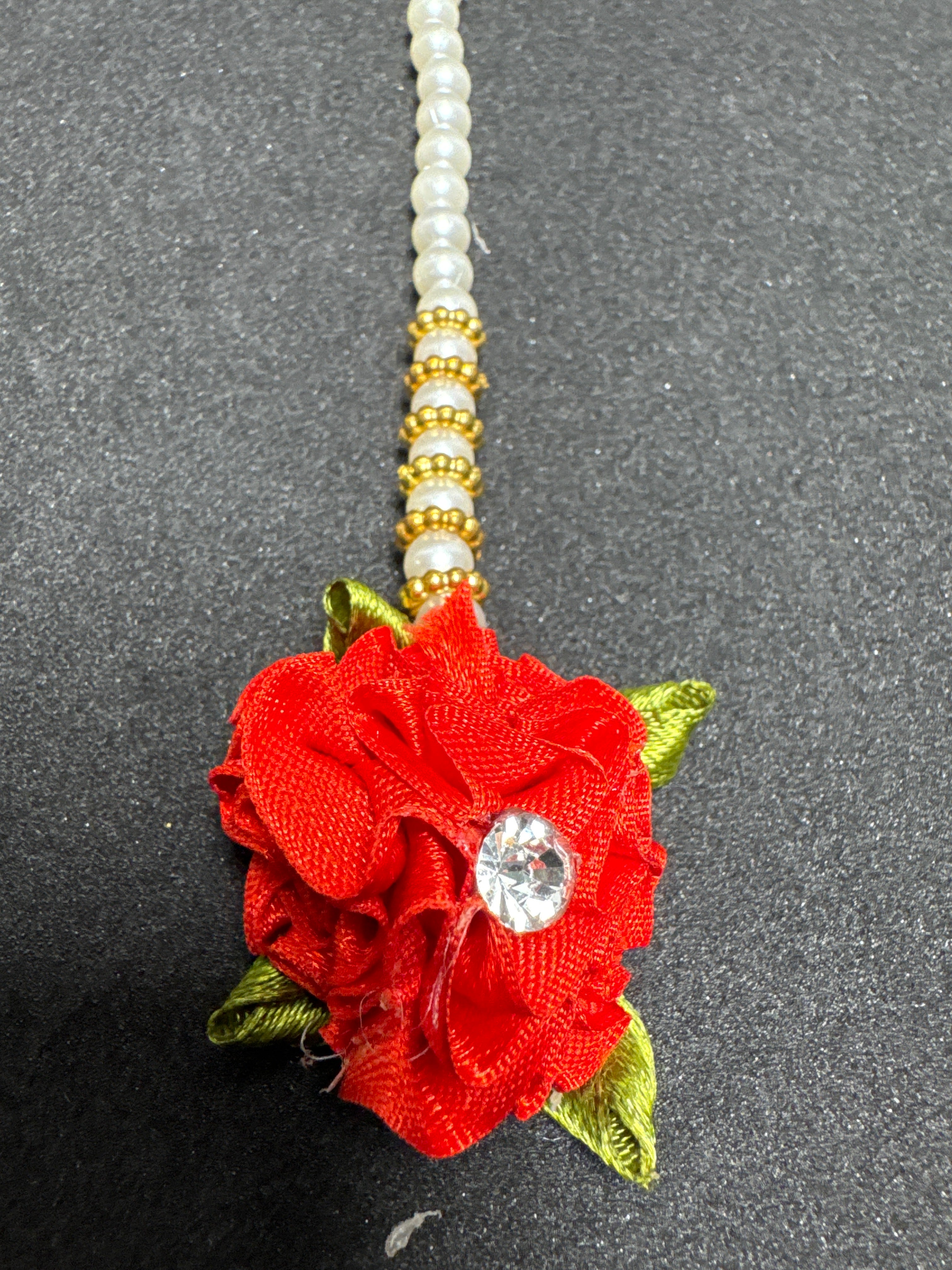 Flower Red Bindi in Red Colour for Grooms & Bridegroom Maids with Elegant Beaded Design and Sparkling Centerpiece