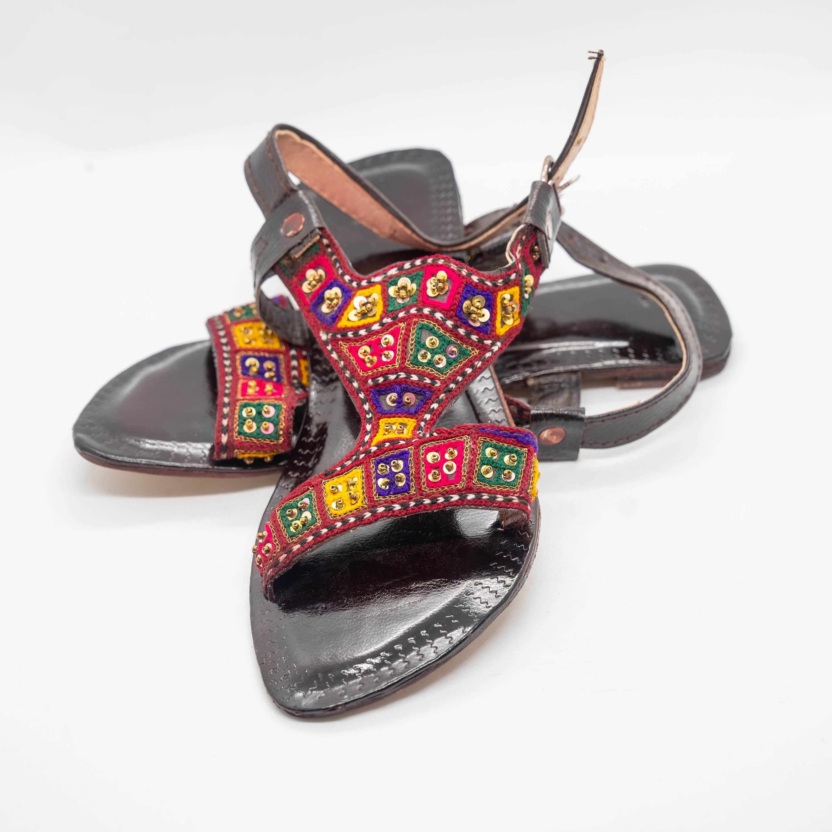 Handcrafted Embroidered Kolapuri Chapal with Intricate Design High-Quality Materials for Comfort Durability and Style