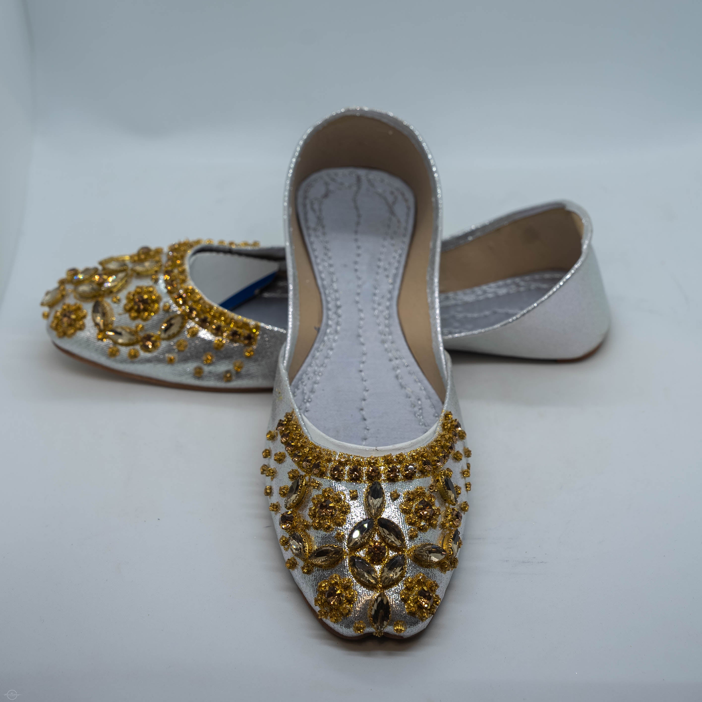 Silver Khussa with Intricate Gemstones Handcrafted for Special Occasions and Weddings Elegant and Sparkling Design