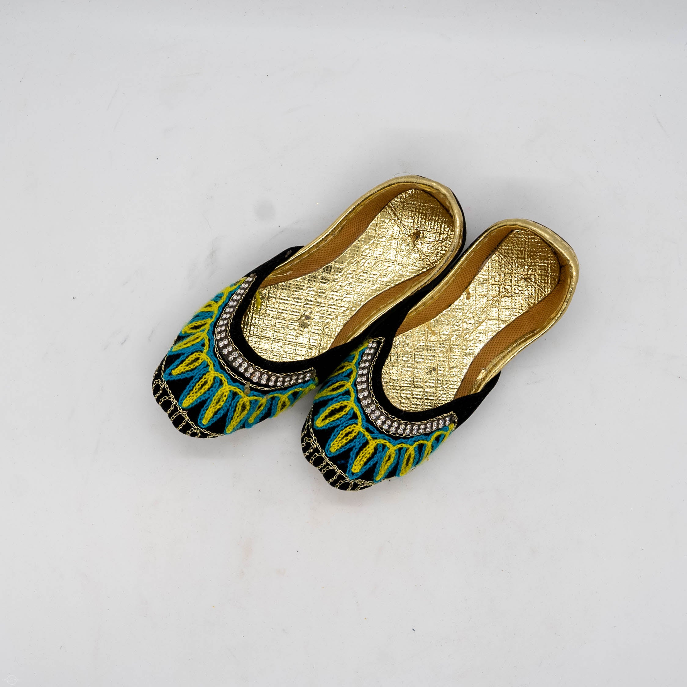 Black Velvet Khussa with Intricate Embroidery - Luxurious Comfortable Shoes for Any Occasion