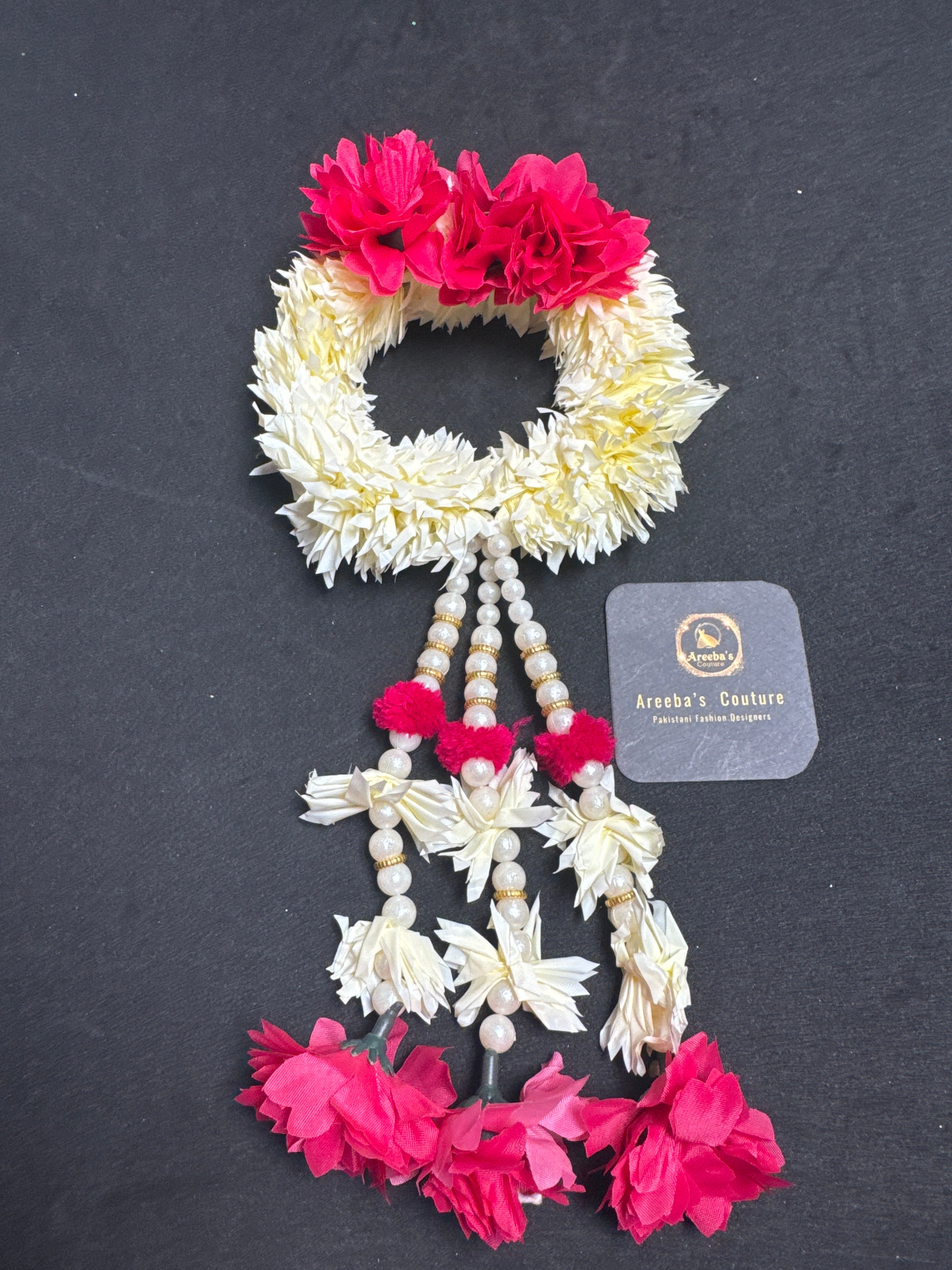 Flower mehndi gajra Red & White