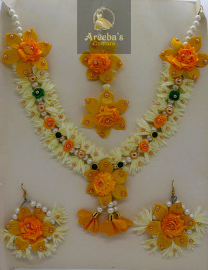 FLOWER JEWELLERY SETS- Areeba's Couture