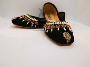 Khussa 37- Areeba's Couture