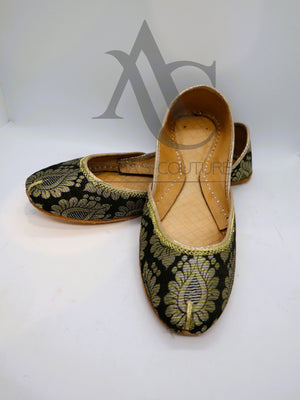 Khussa 26- Areeba's Couture