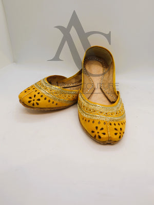 Khussa 29- Areeba's Couture