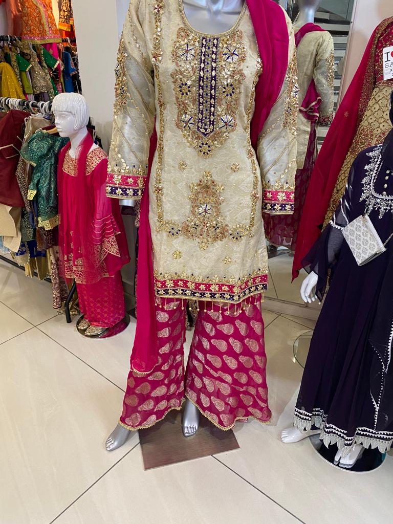 Gota kinari dresses on sale for mehndi 2017