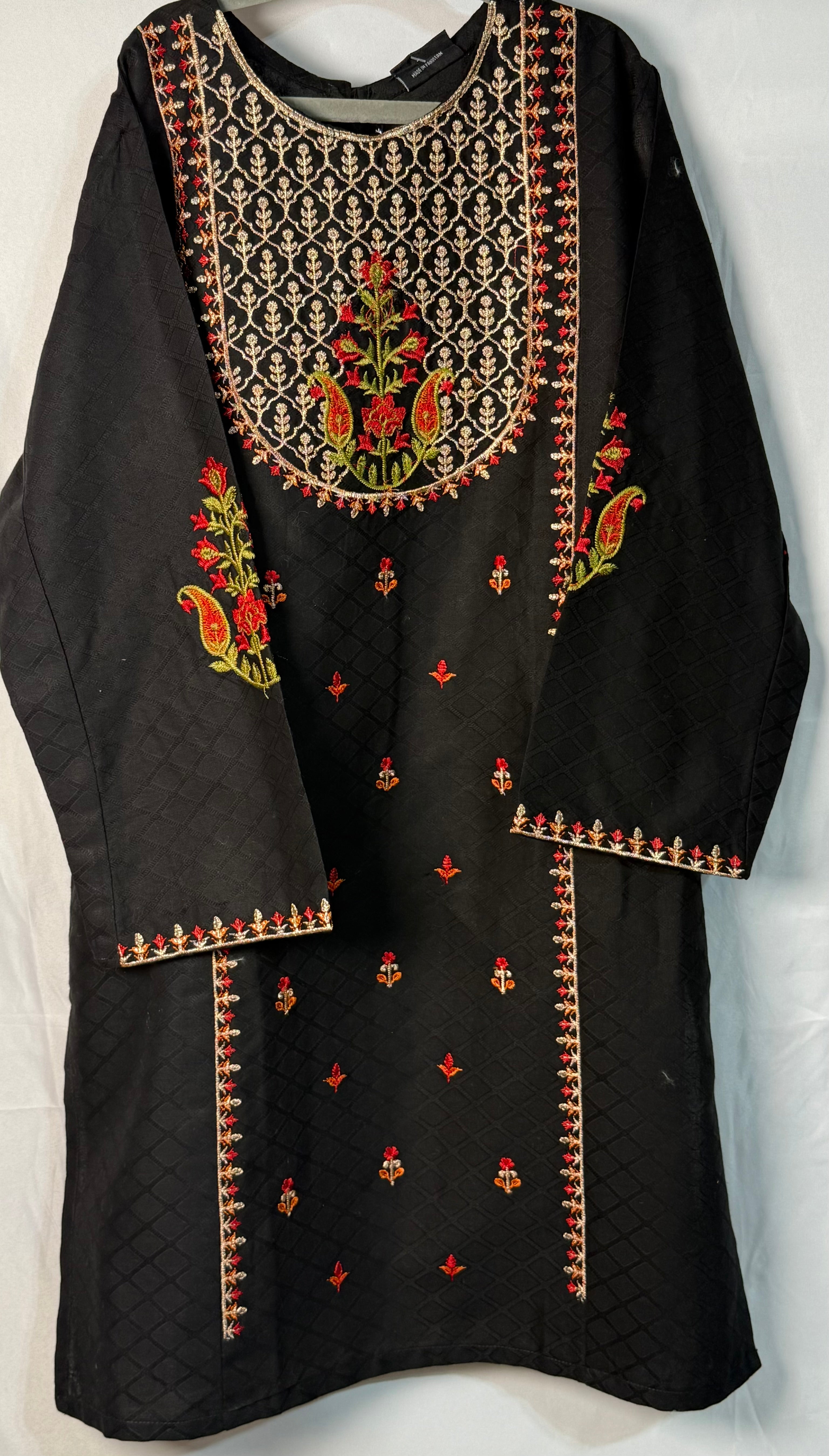 Girls Black Self-Print Egyptian Cotton Garara Set With Thread Emobidary (2 Piece) Gcgs-3