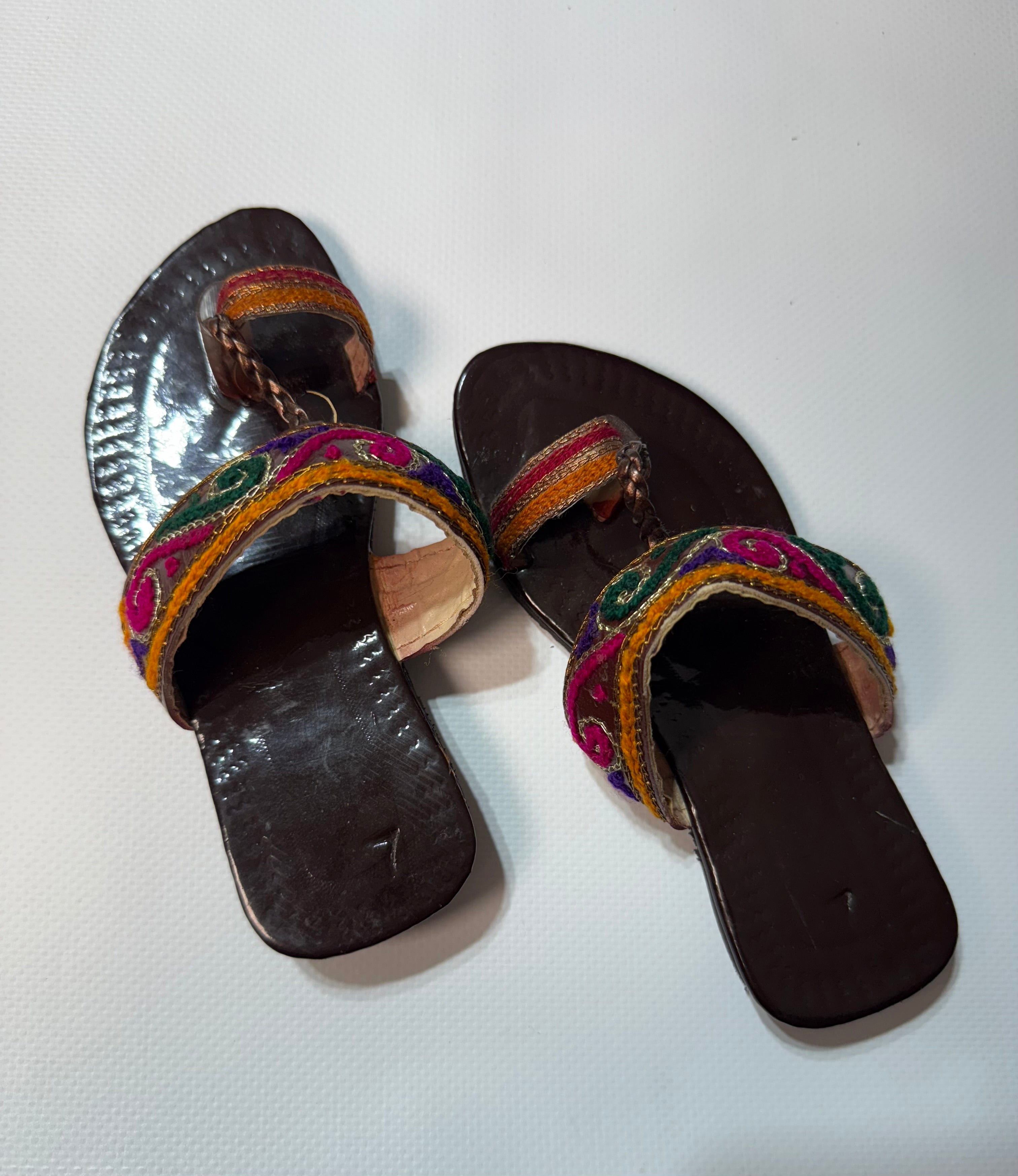 Embroidered Kolapuri Chapal For Girls