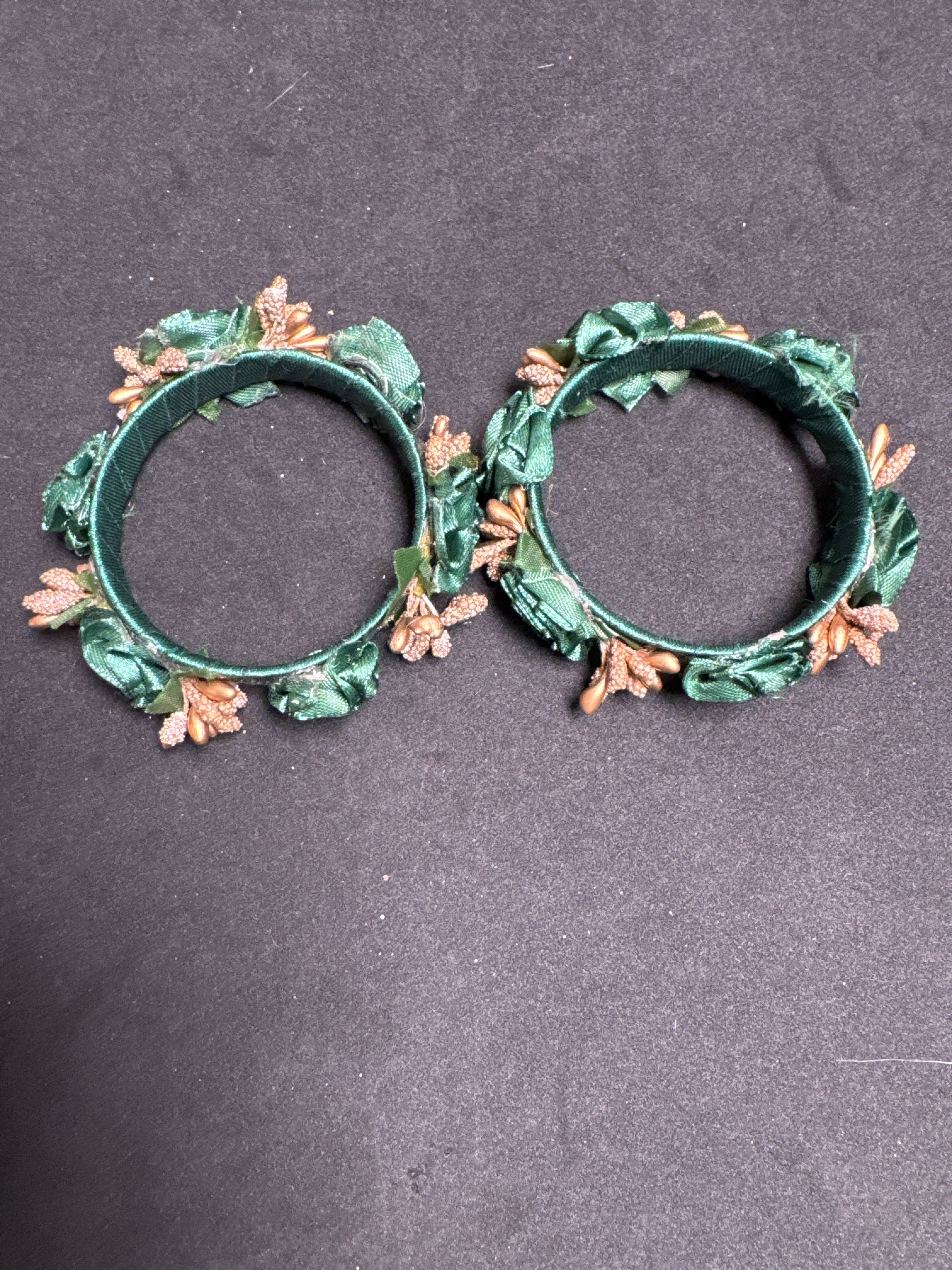 Green Flower kara  set (Sold in pair)