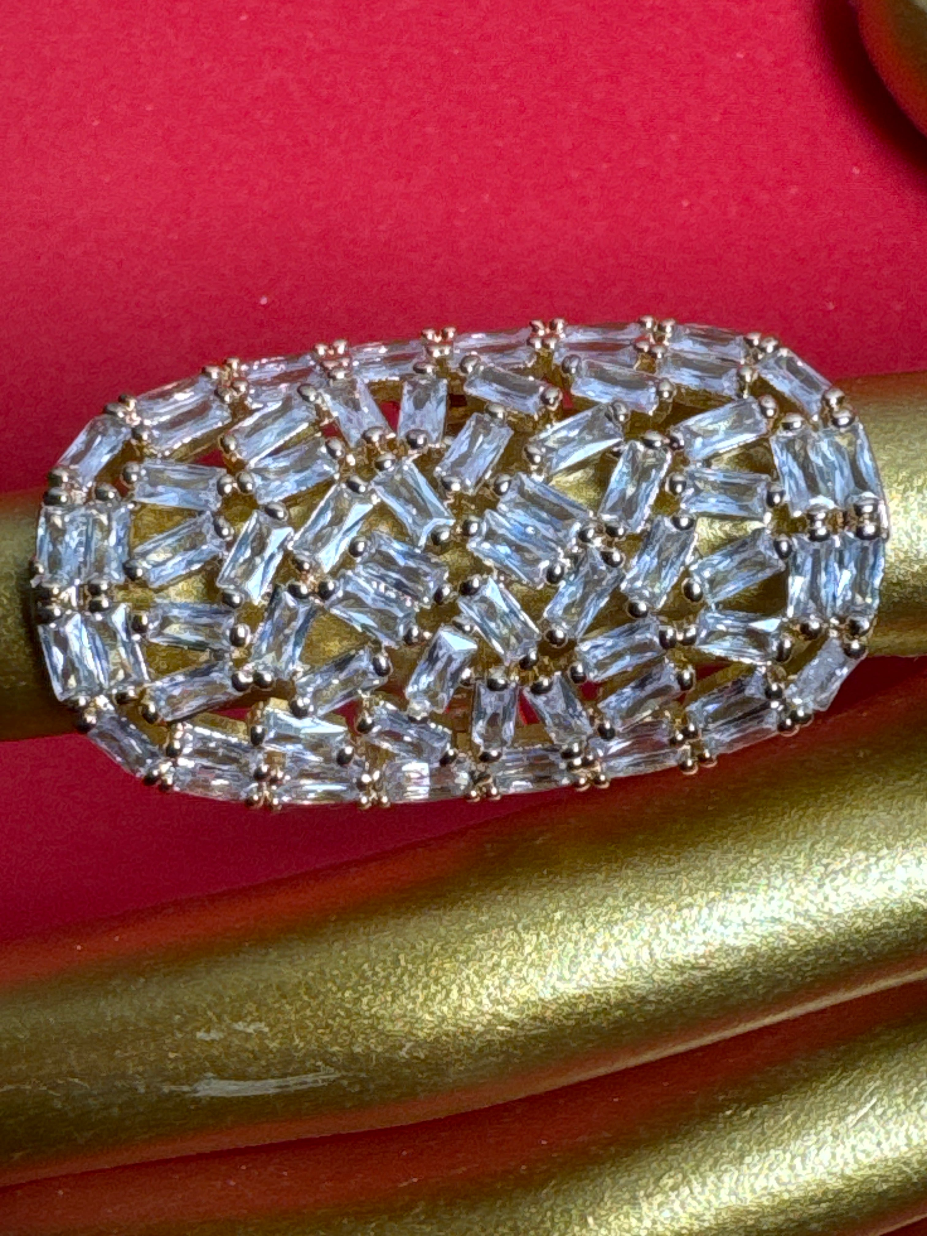 Gold ring with crystal beads