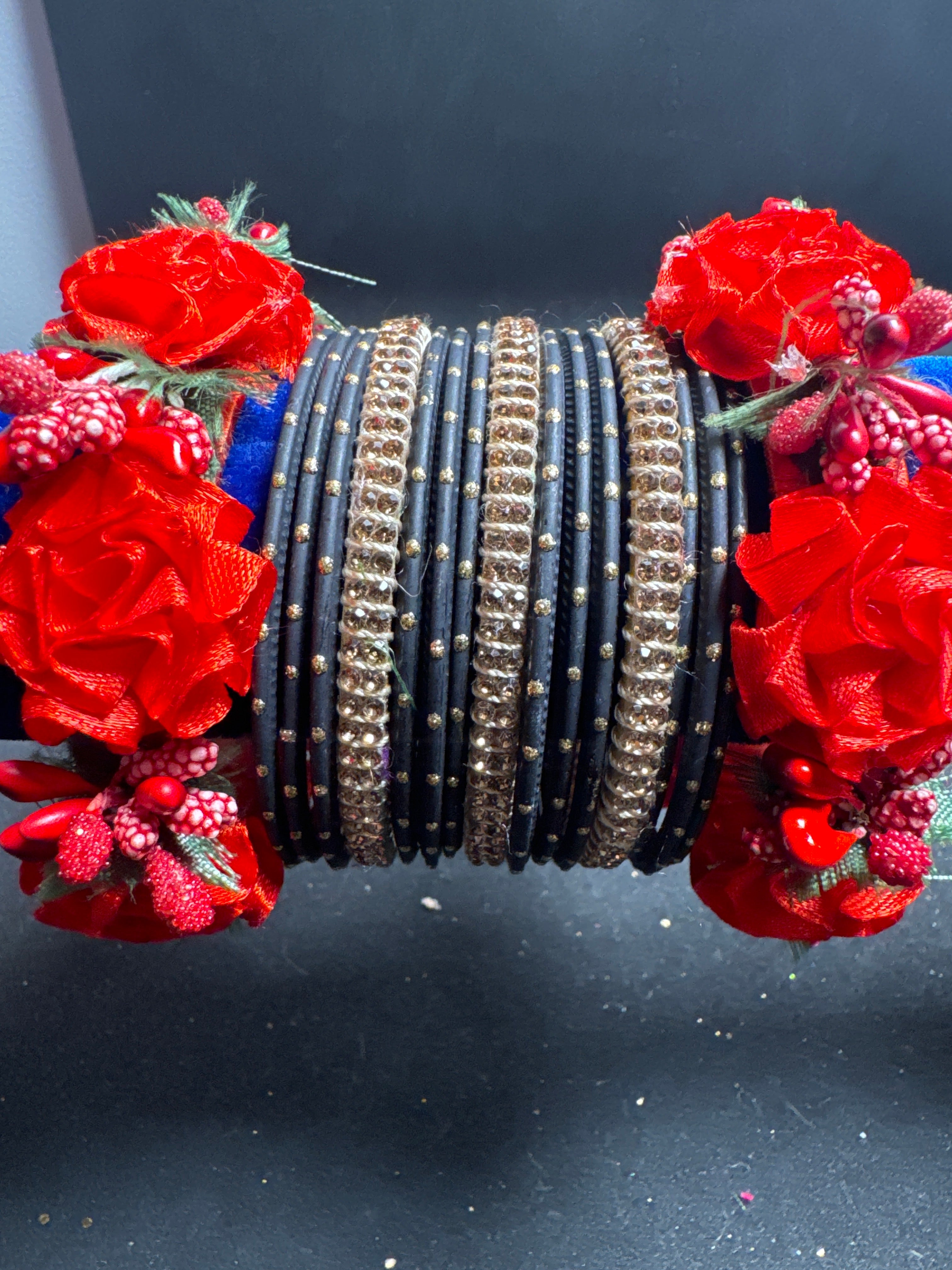 Black red flower bangles FB32