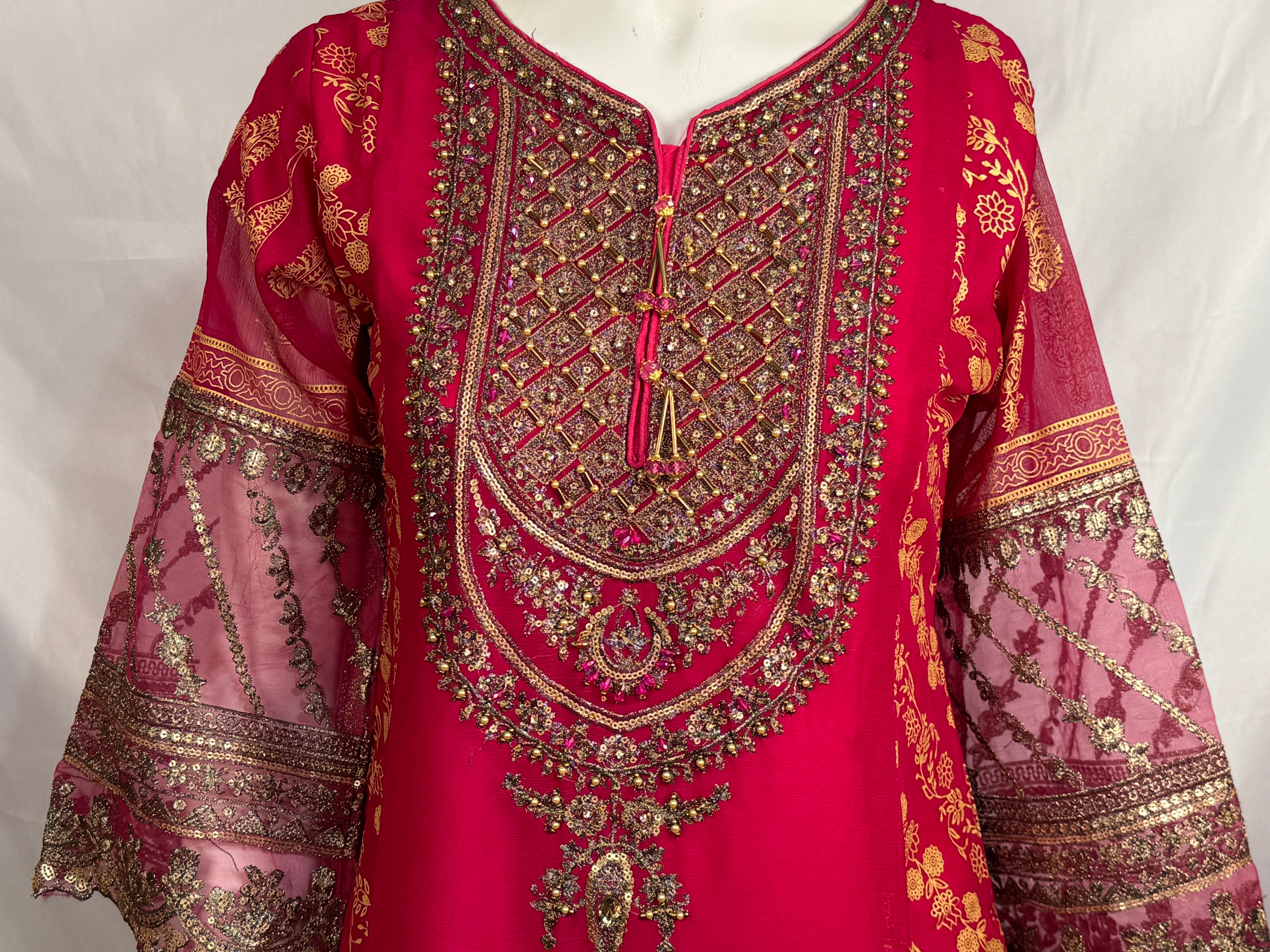 Ladies 3 Pcs Shocking Pinl Garara Set With Embroidery Chiffon Shirt Silk Cotton Garara Organza Dupatta Lgs-1