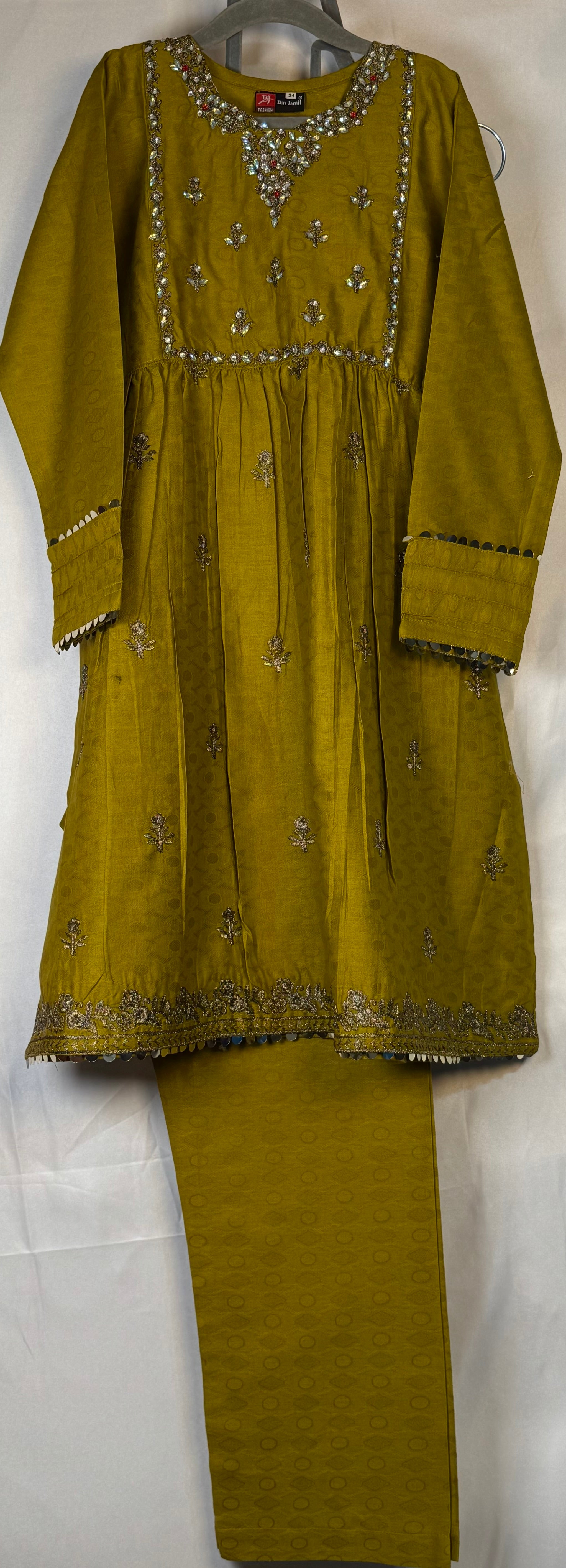 Girls Mehndi Self-Print Egyptian Cotton Shirt & Trouser Set With Diamantaire And Sequence Emobidary (2 Piece) Gcgs-7