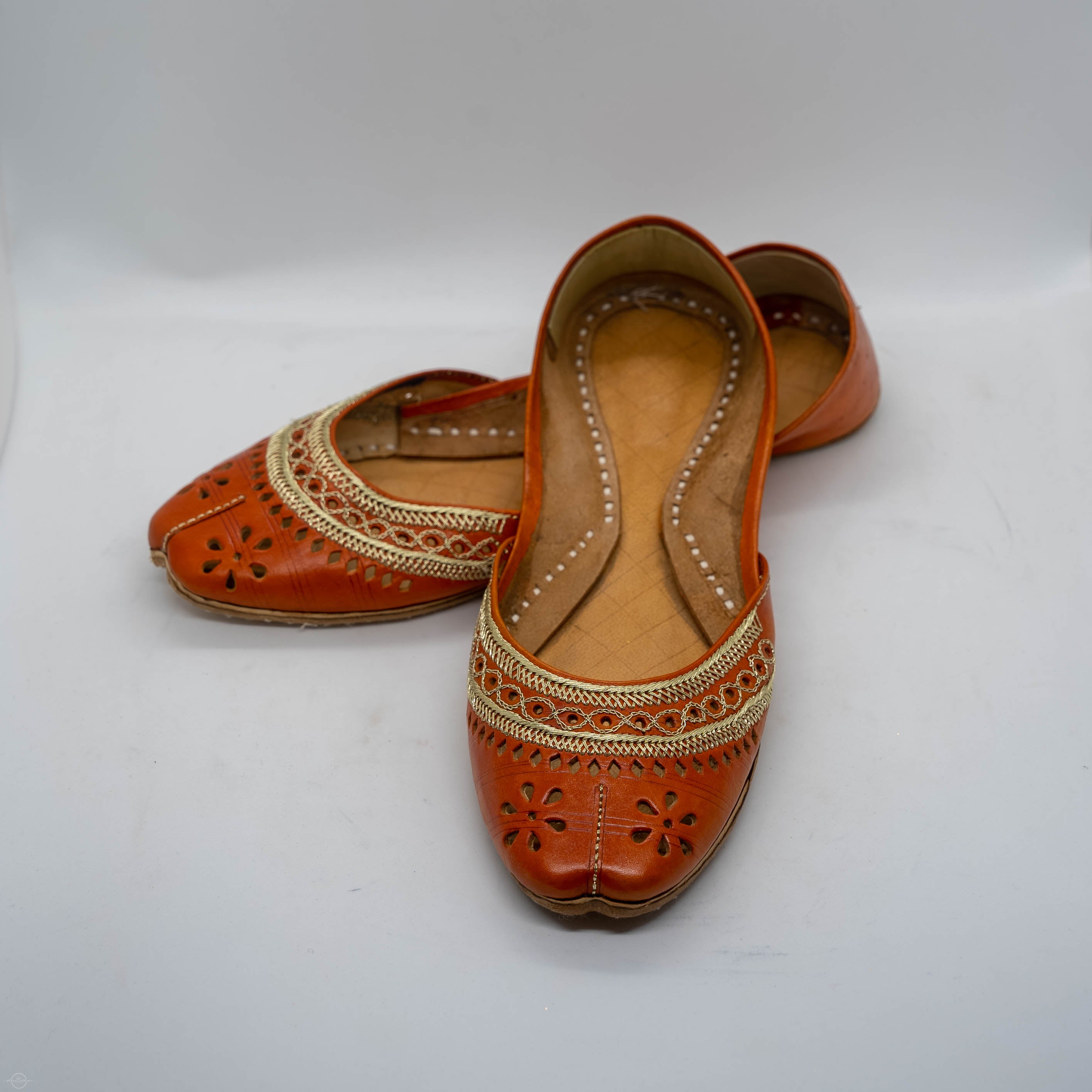 ORANGE LEATHER KHUSSA