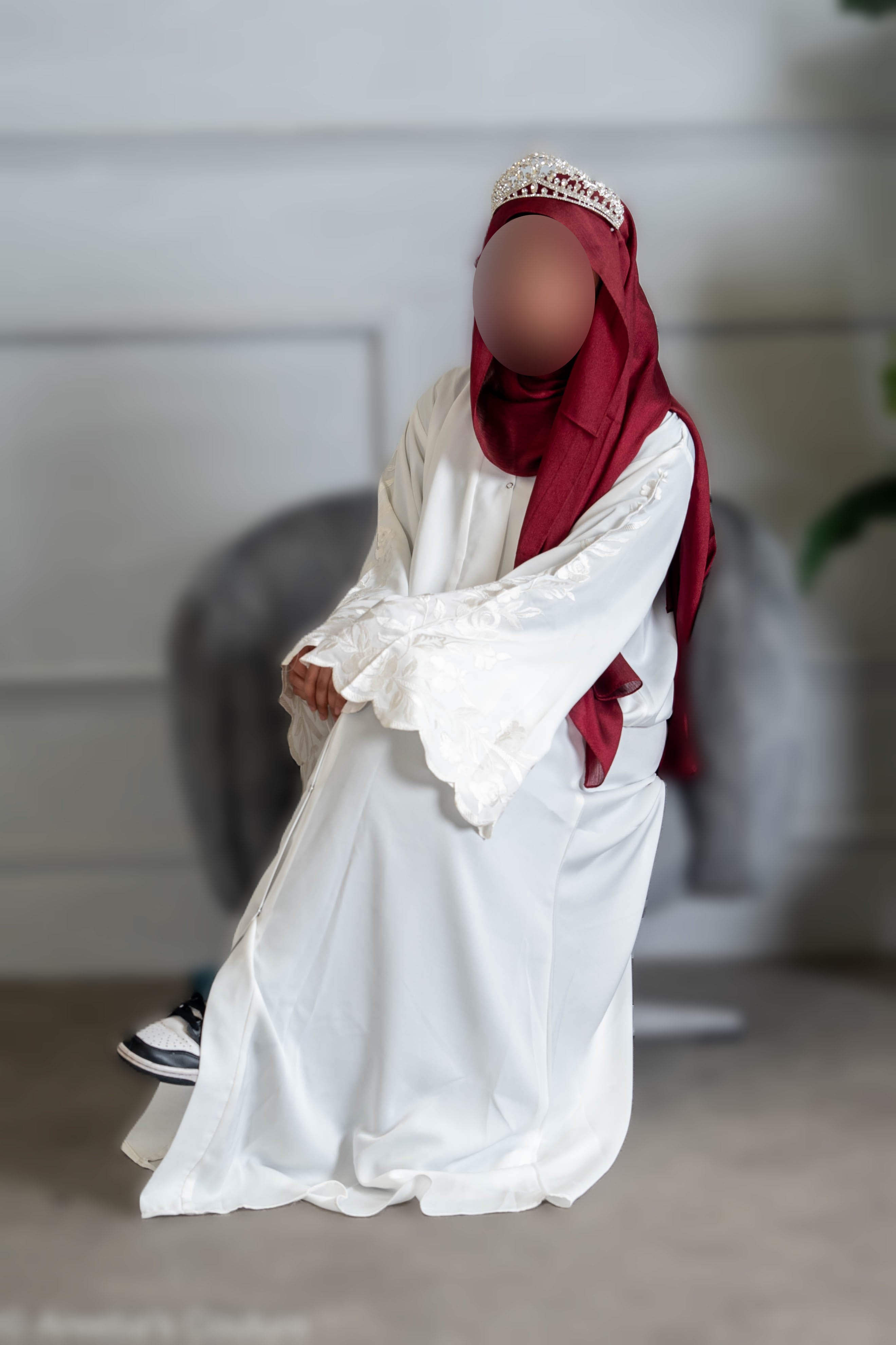 White abaya white embroidery