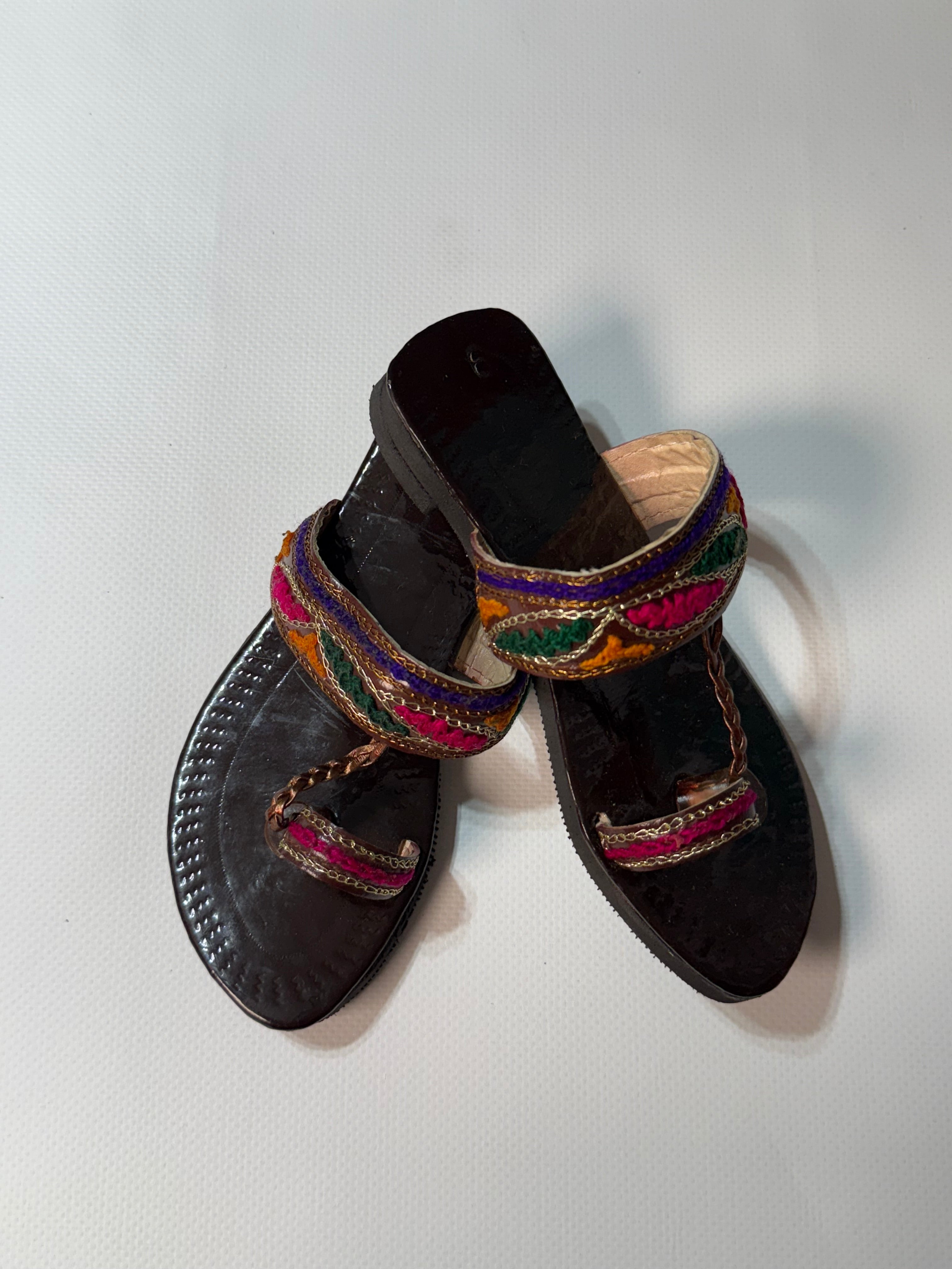 Embroidered Kolapuri Chapal For Girls
