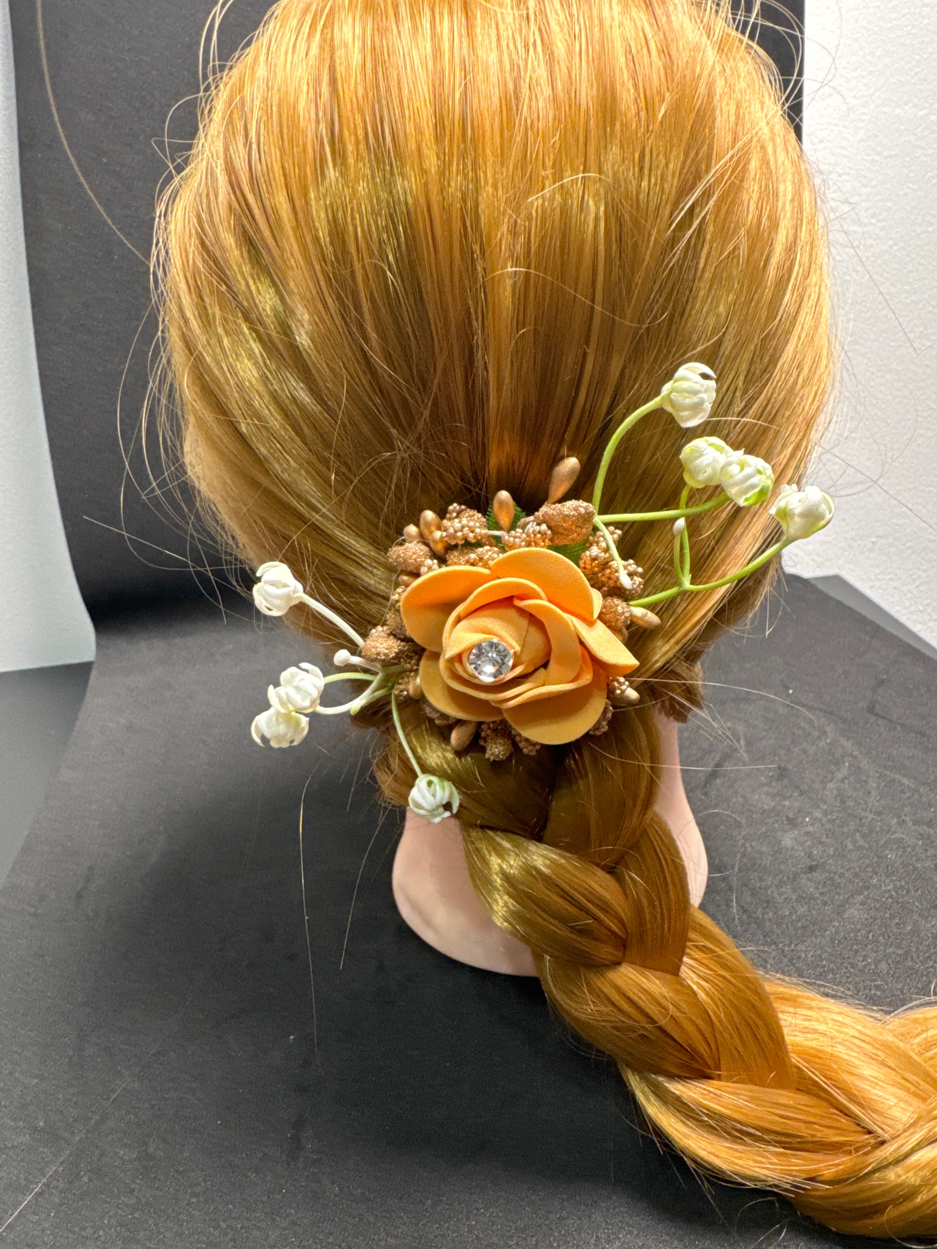 Gold colour hair pin