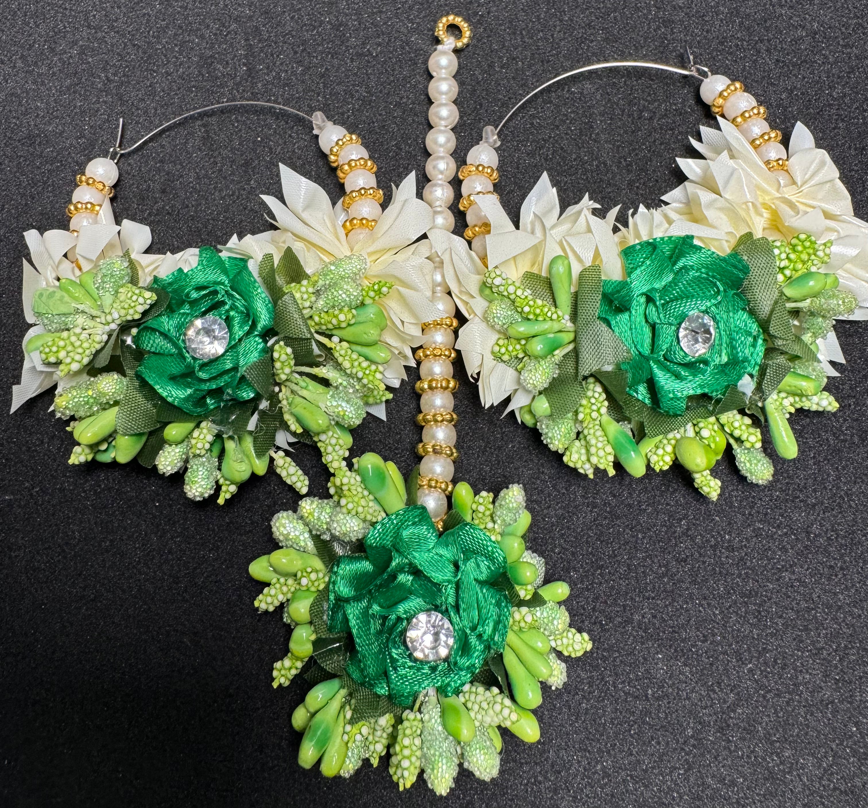 Earing and bindi set green and white