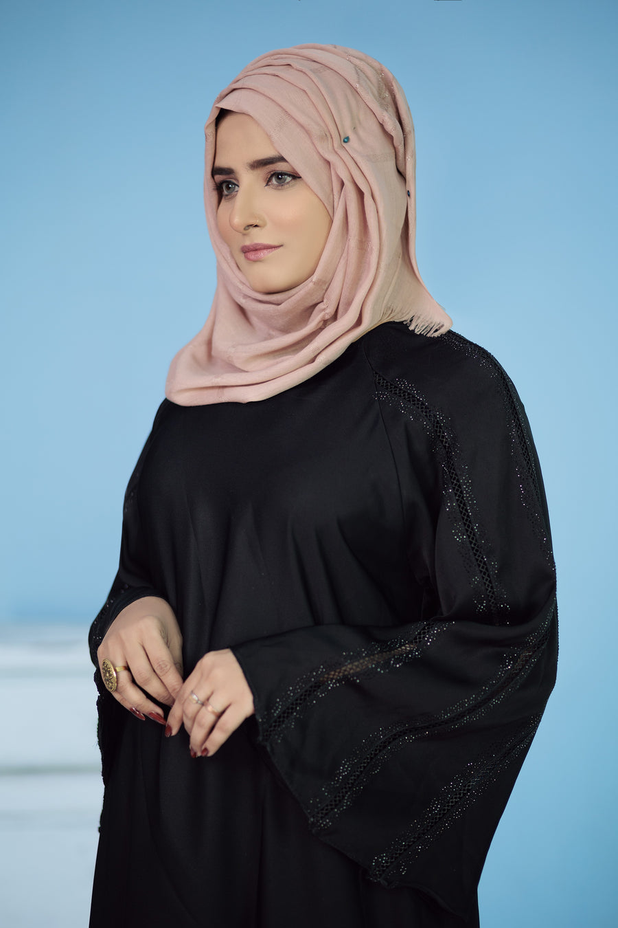Eshaal Abaya- Areeba's Couture