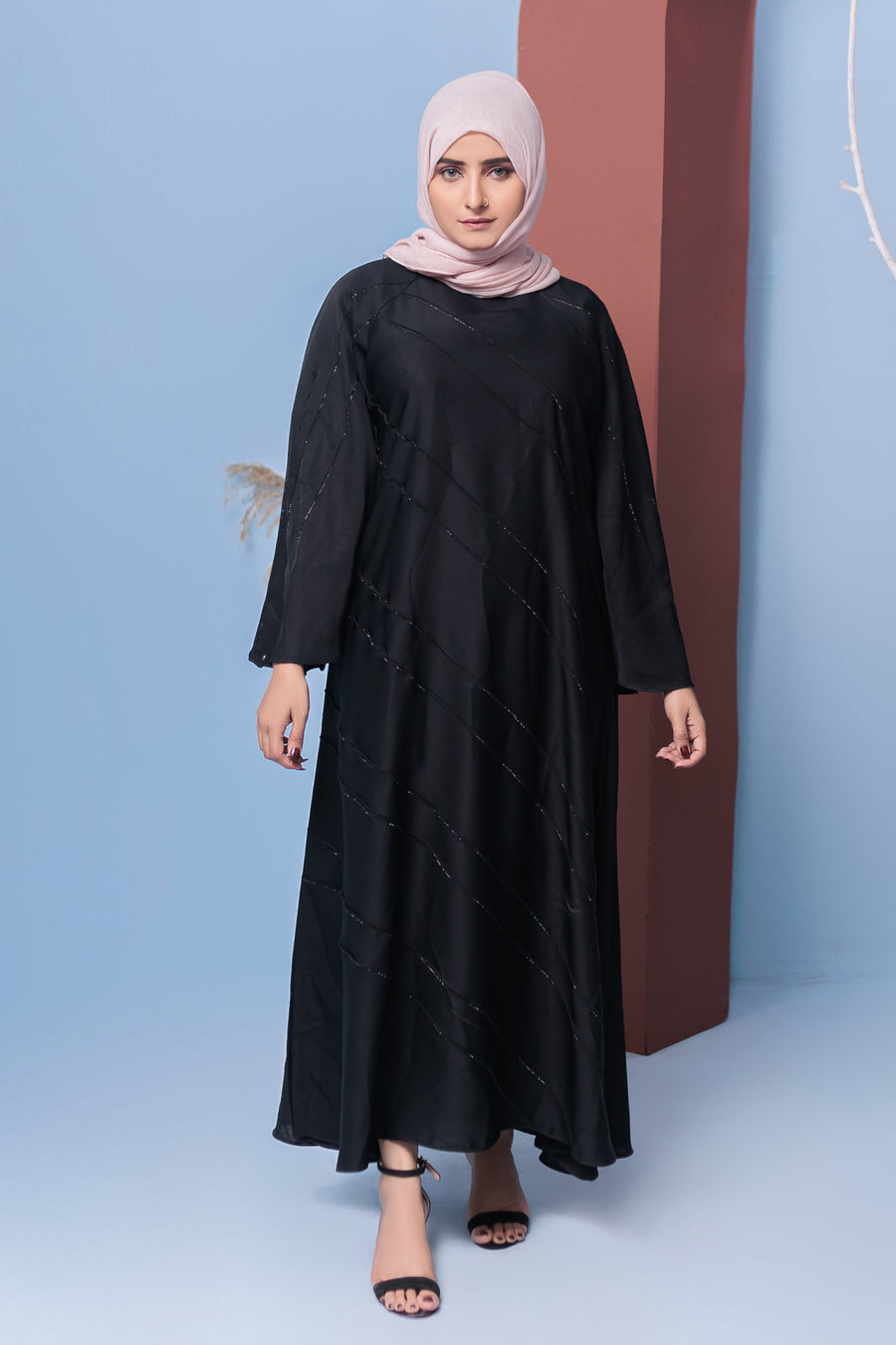 Heena Abaya- Areeba's Couture