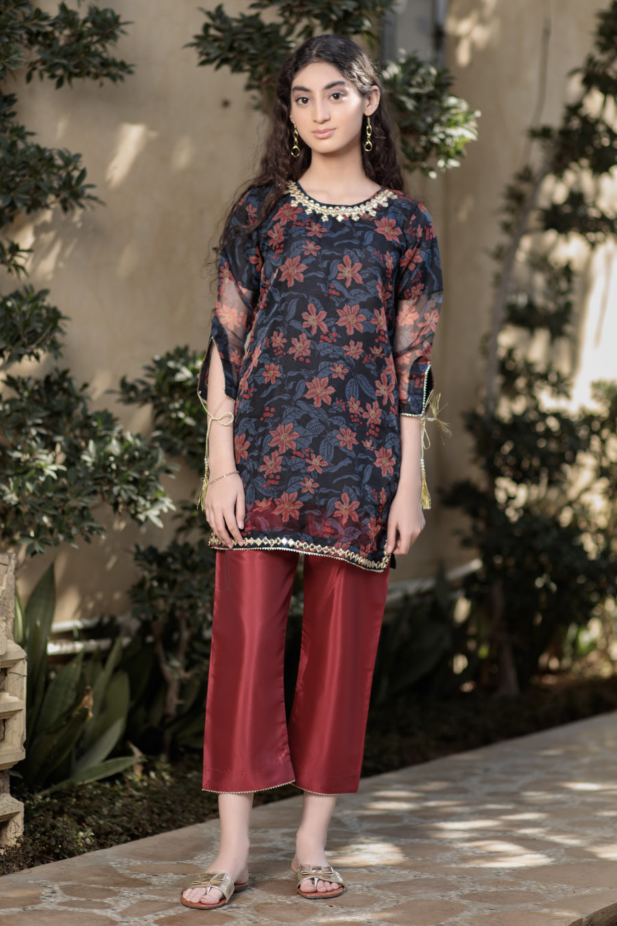 Rose Vale kameez trouser- Areeba's Couture