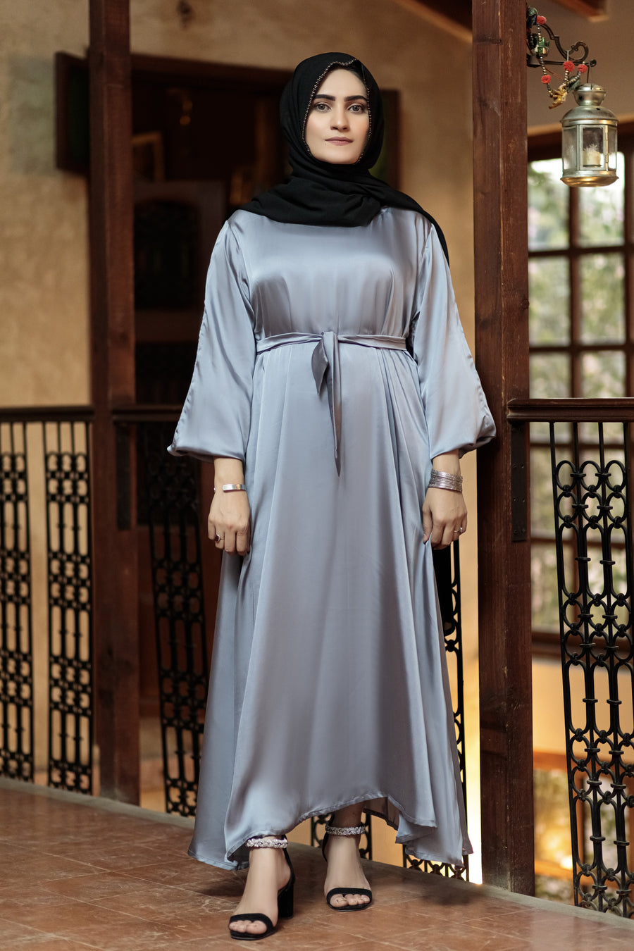 Casper Kinza Abaya- Areeba's Couture