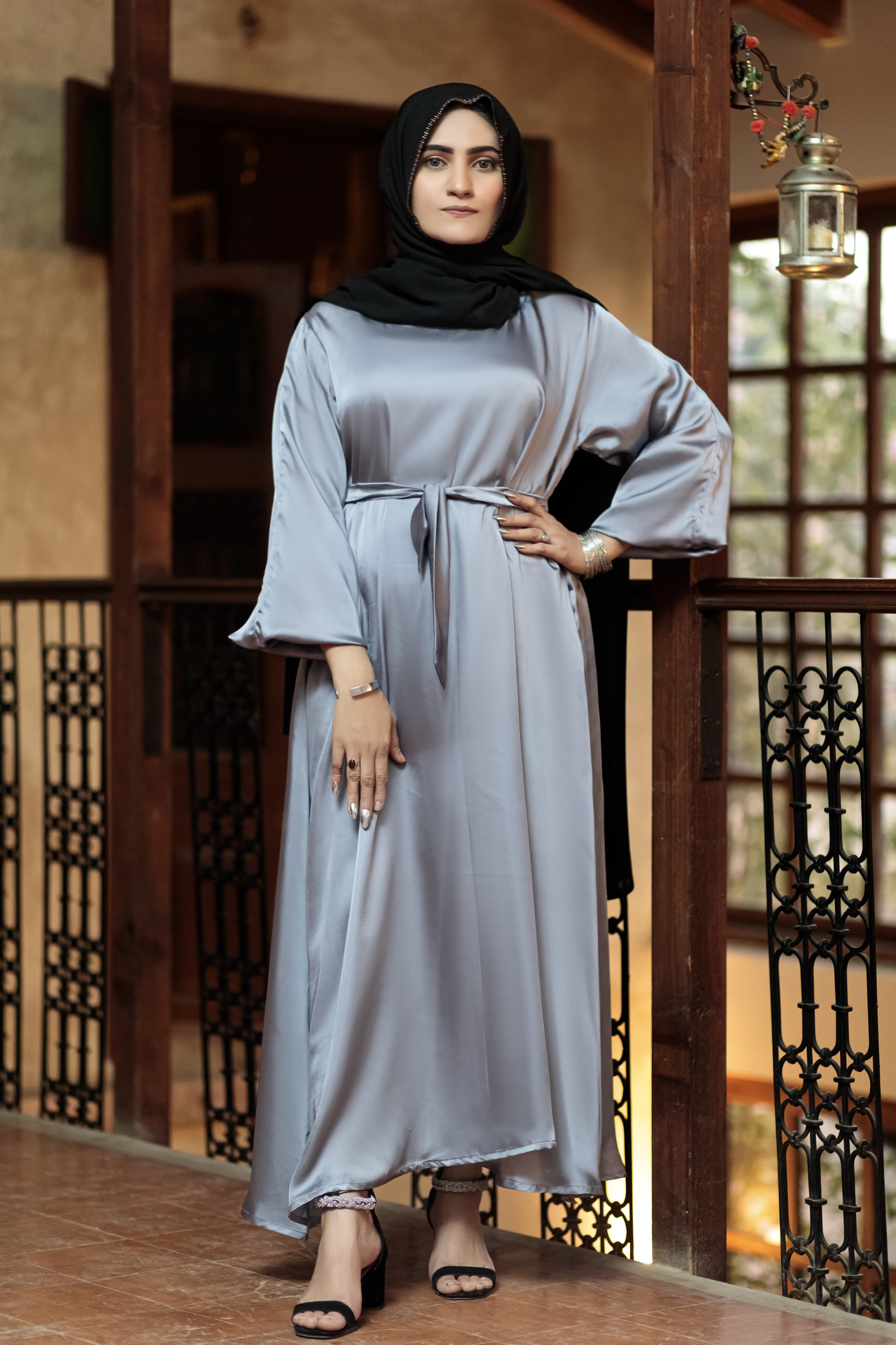 Casper Kinza Abaya- Areeba's Couture