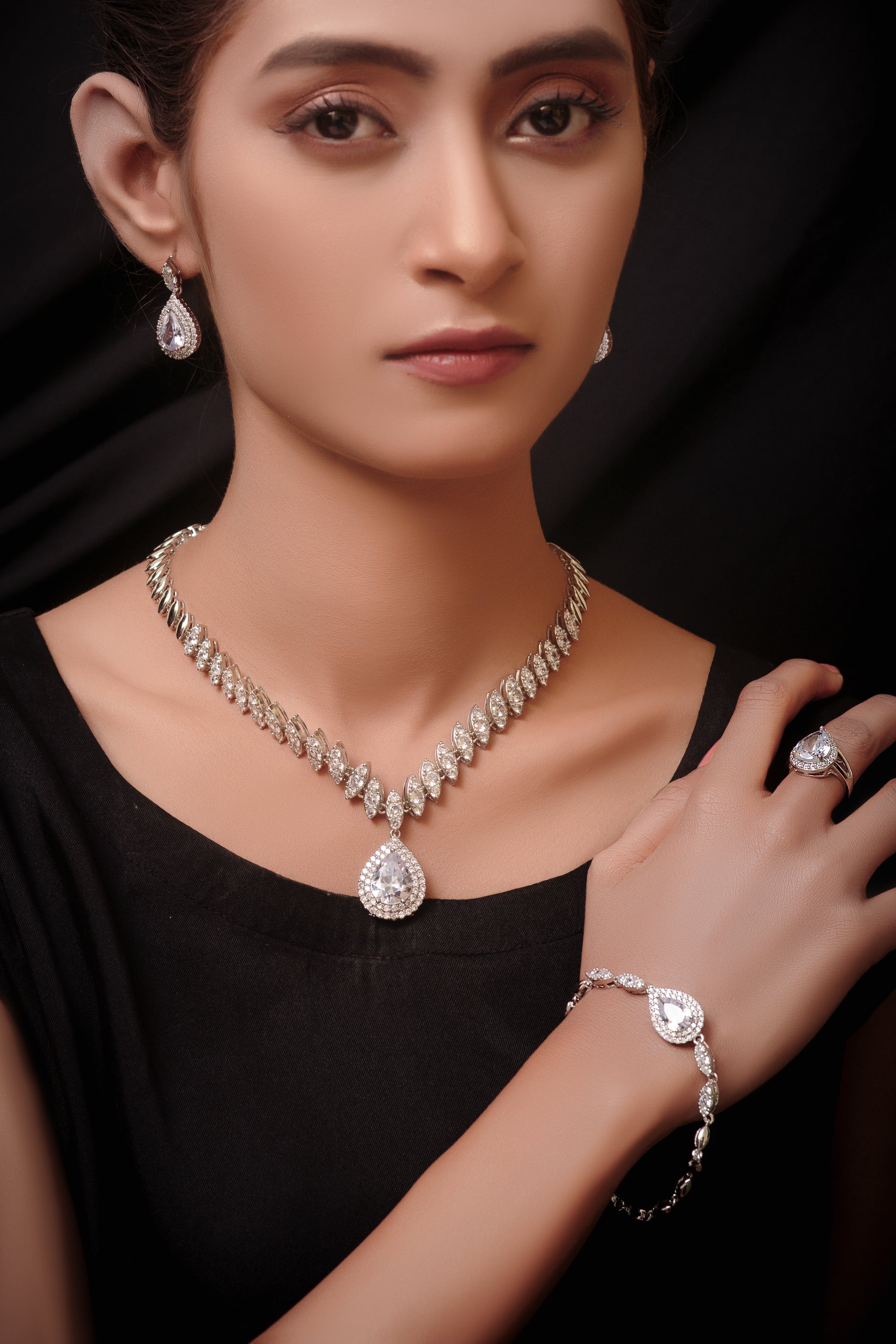 Sterling silver Artificial Jewellery set6- Areeba's Couture