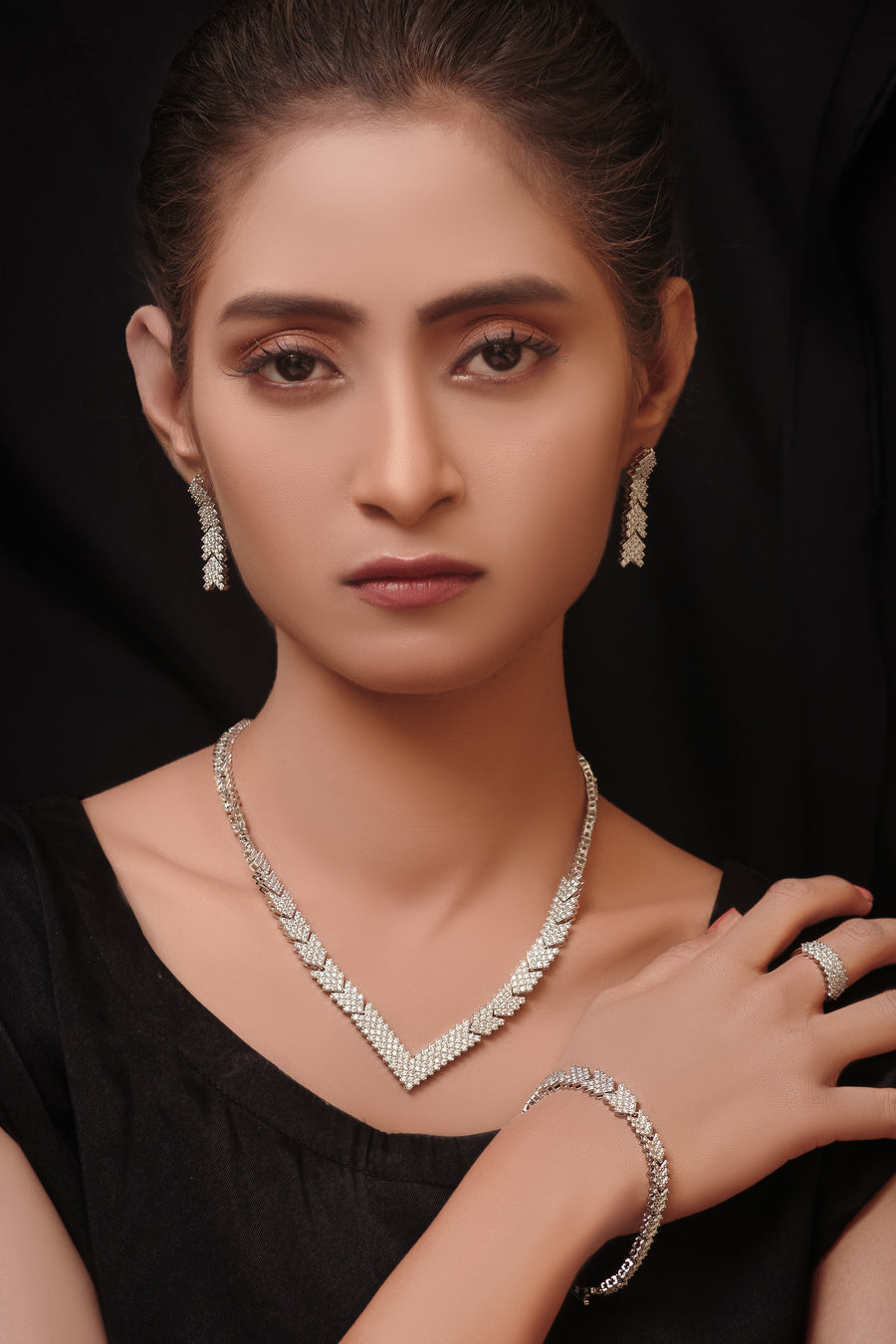 Sterling silver Artificial Jewellery set7- Areeba's Couture