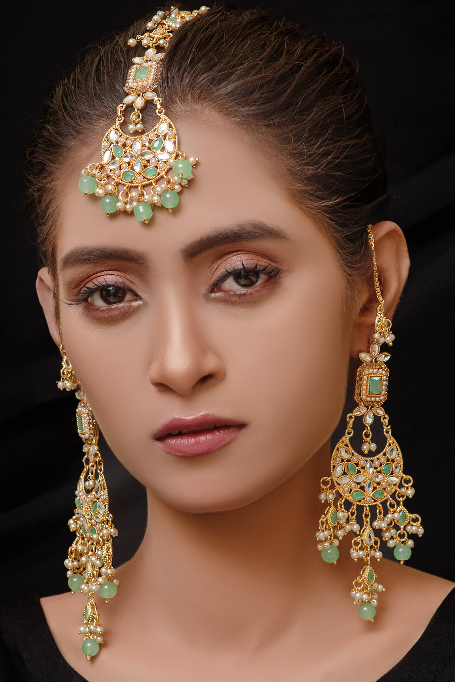 Earrings and Bindi set- Areeba's Couture
