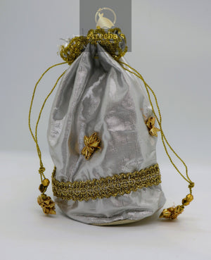 NIKAH POUCHES d27- Areeba's Couture