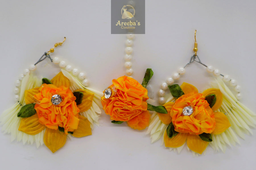 Earing and bindi set- Areeba's Couture