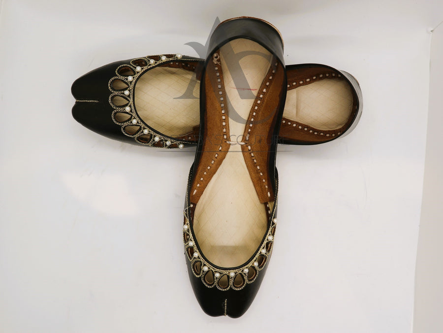 Ladies leather khussa brown- Areeba's Couture
