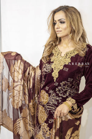 HAND WORK MAROON EMBROIDERED VELVET 3 PIECE PRET d5- Areeba's Couture