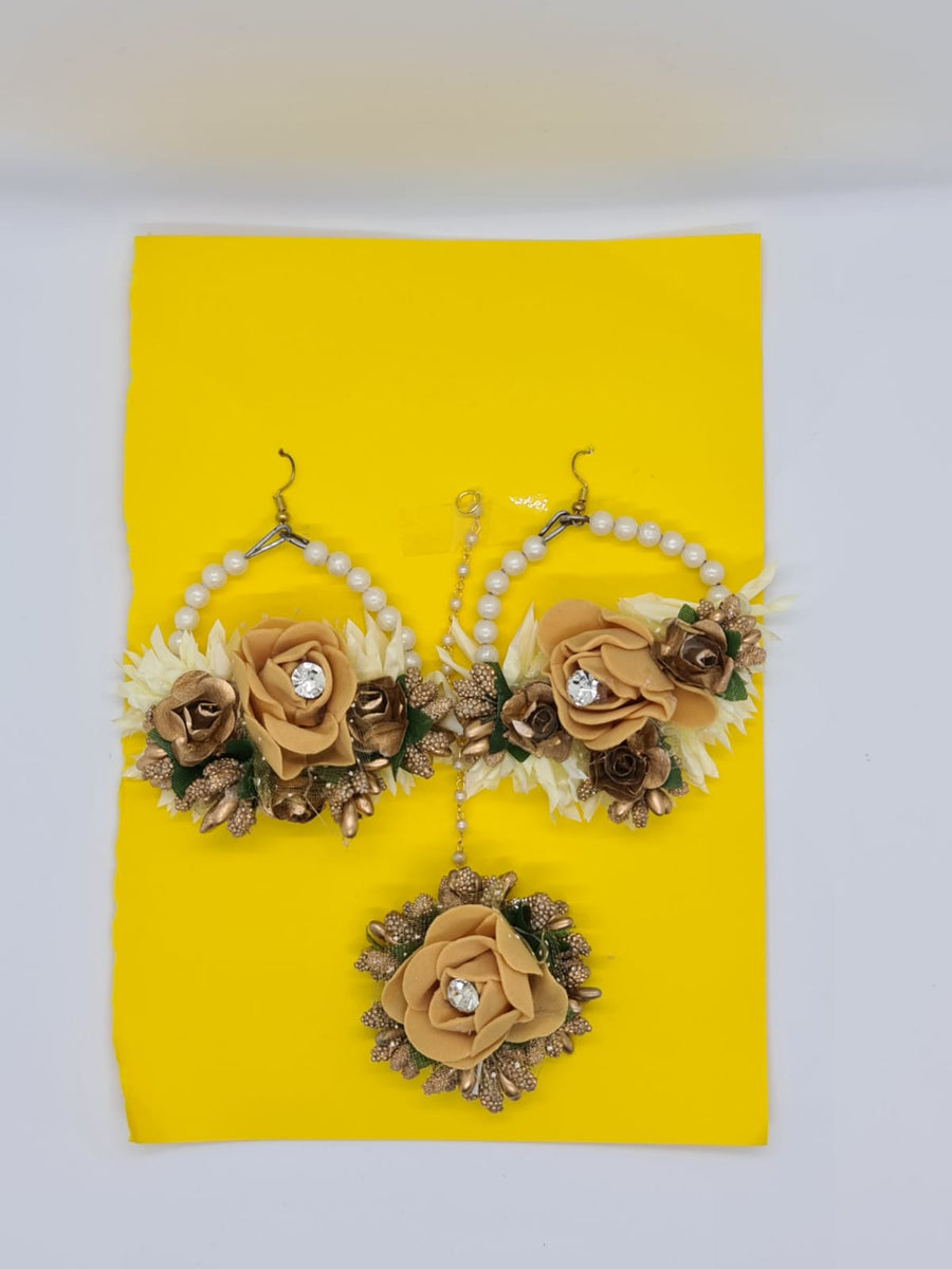 Earing and bindi set yellow & white- Areeba's Couture